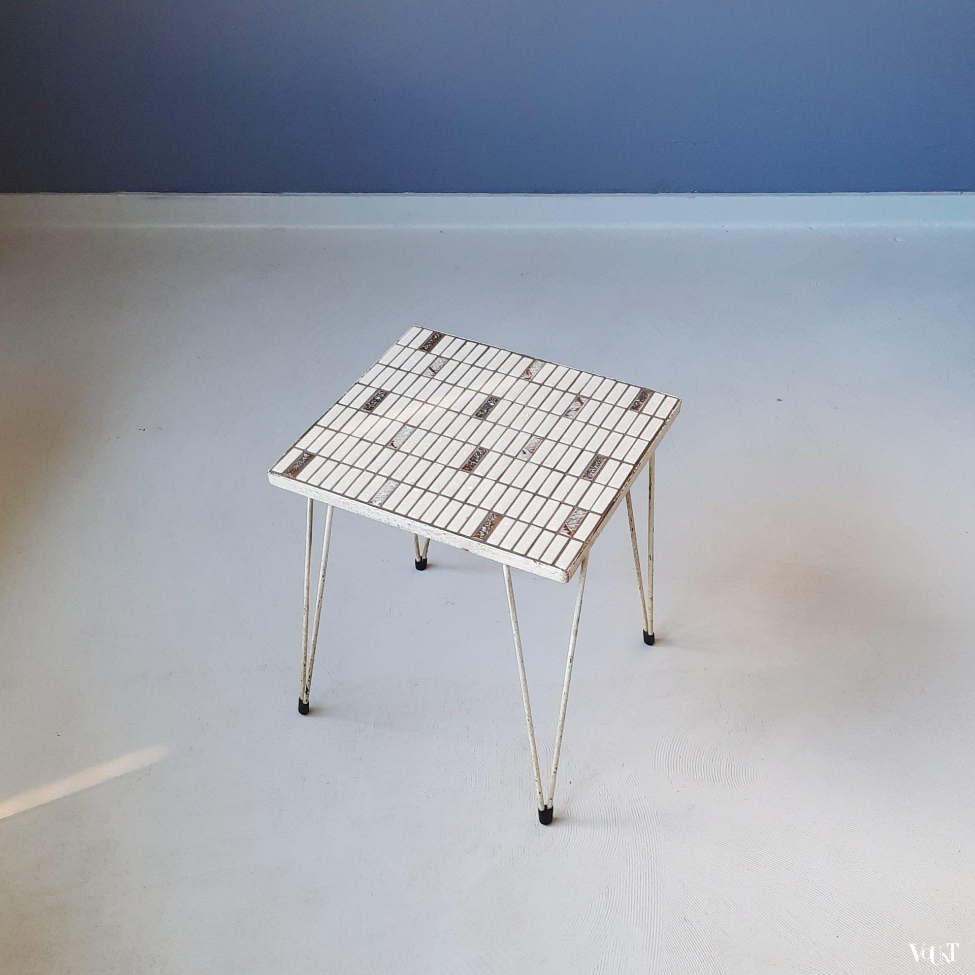 Vintage mozaïektafeltje met hairpinpootjes, jaren '50