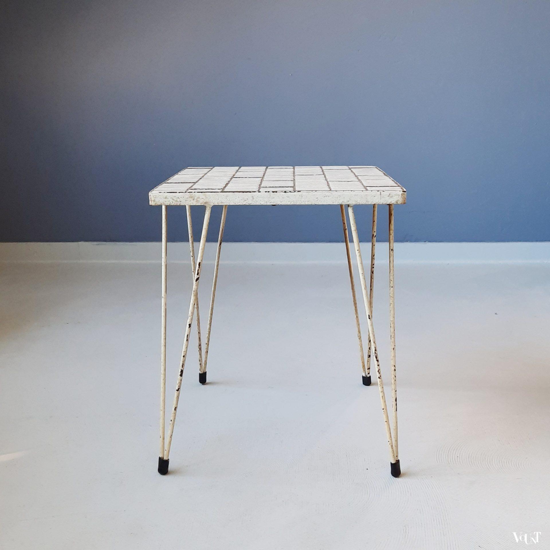 Vintage mozaïektafeltje met hairpinpootjes, jaren '50