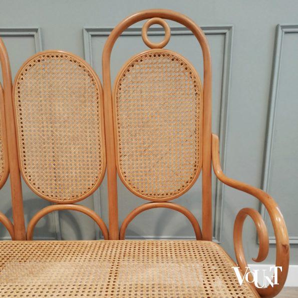 Beukenhouten bentwood / rotan bank nr. 207, Thonet, jaren '70
