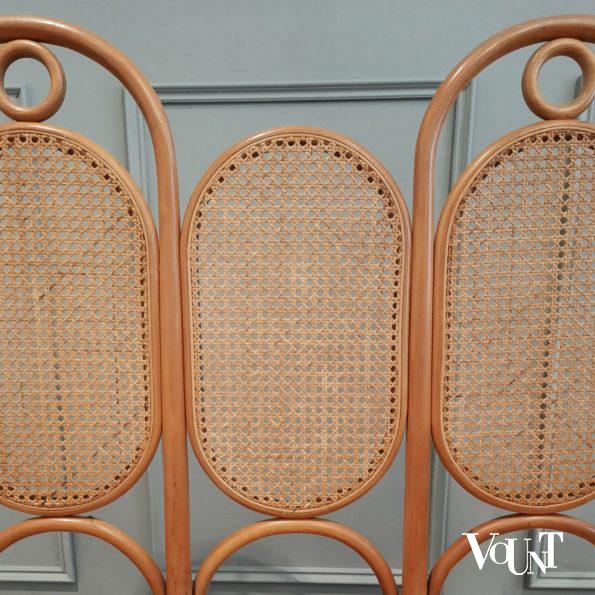 Beukenhouten bentwood / rotan bank nr. 207, Thonet, jaren '70
