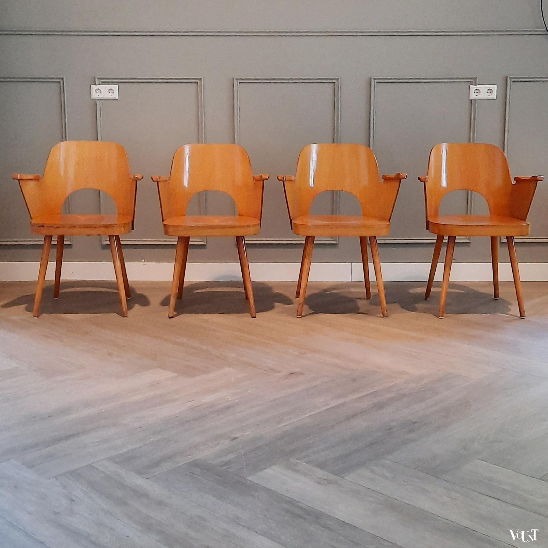 Set van 4 stoelen nr. 1515, Oswald Haerdtl voor Thonet, jaren '50