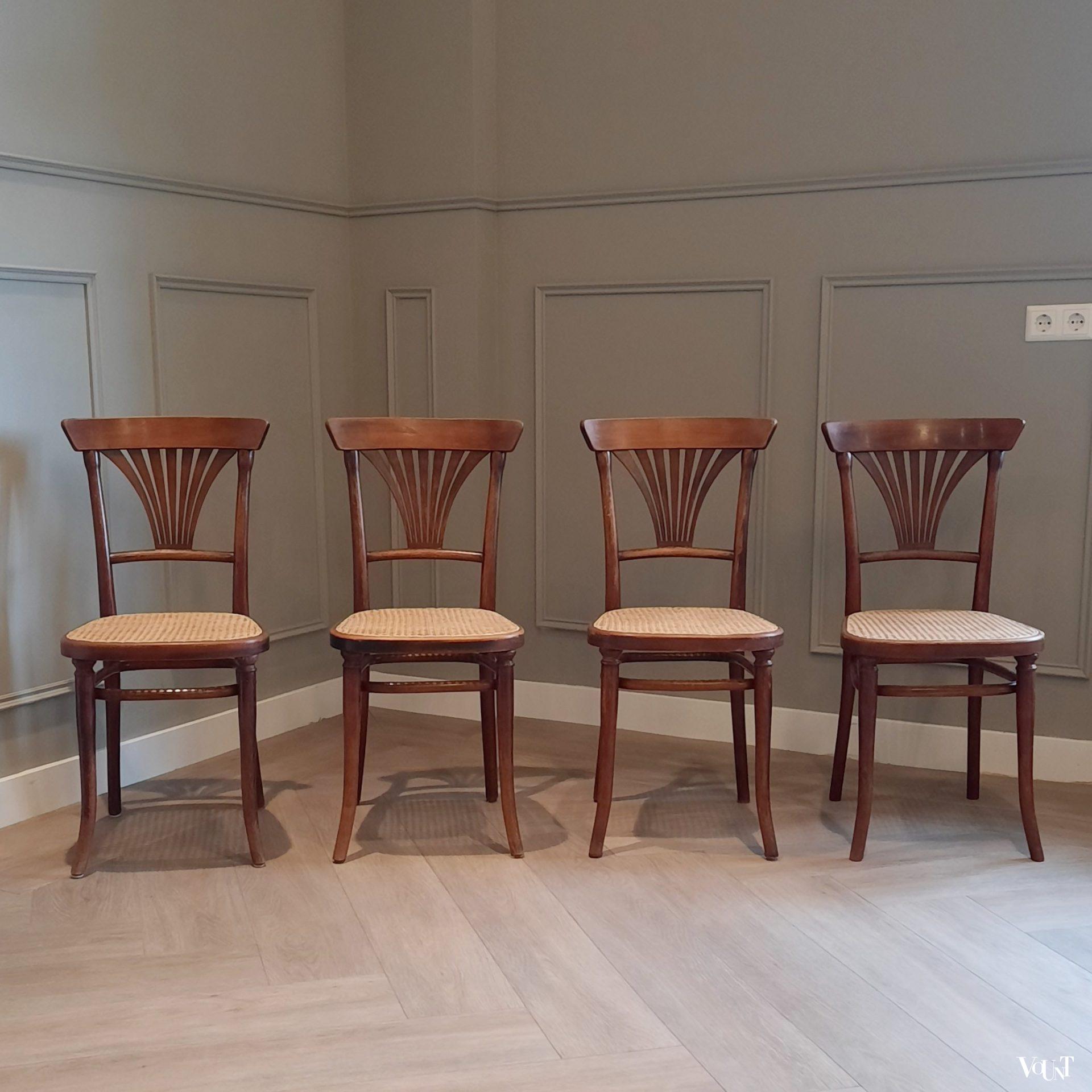 Set van 4 Thonet-stoelen nr. 221, rond 1900