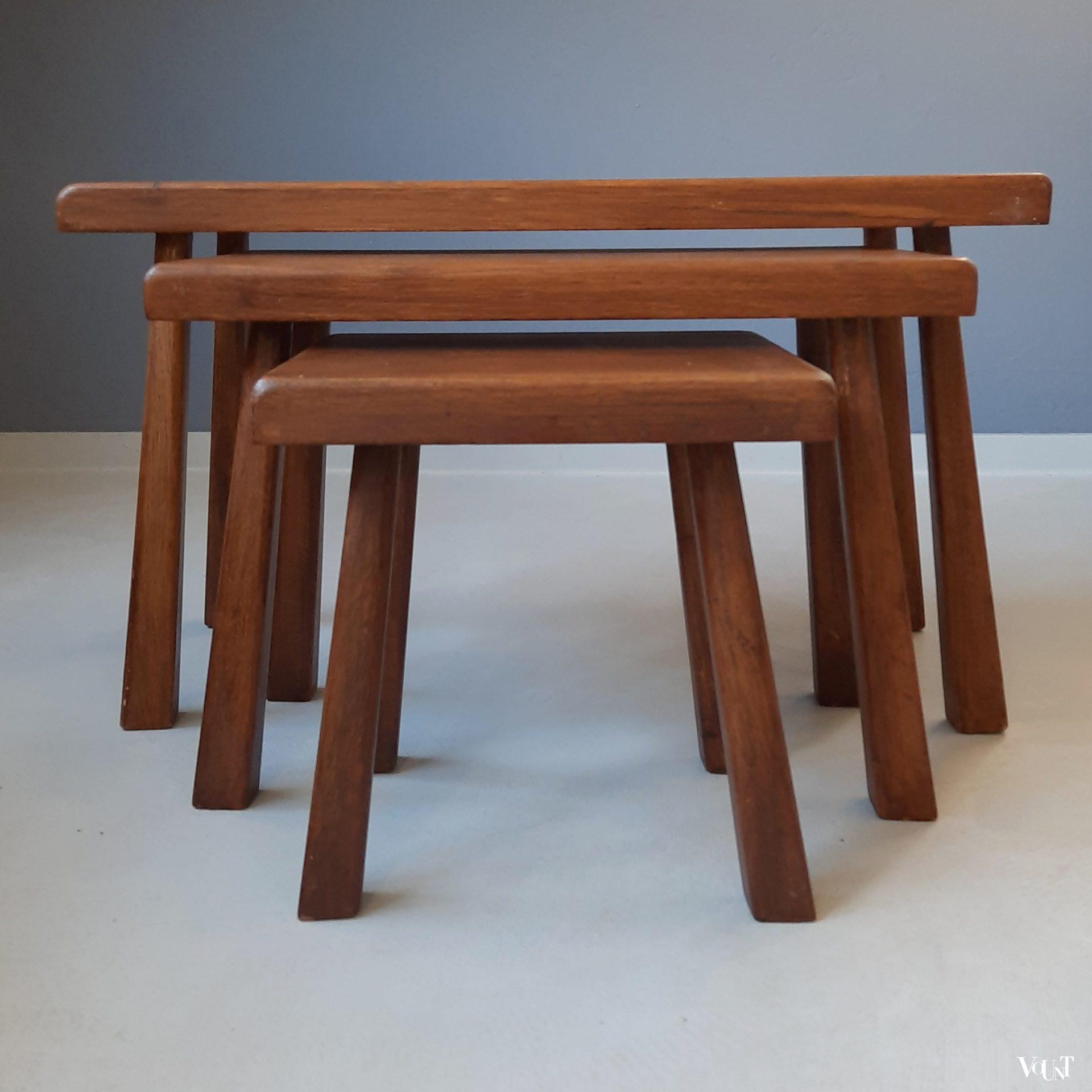 Set van 3 brutalist bijzettafels, jaren '60