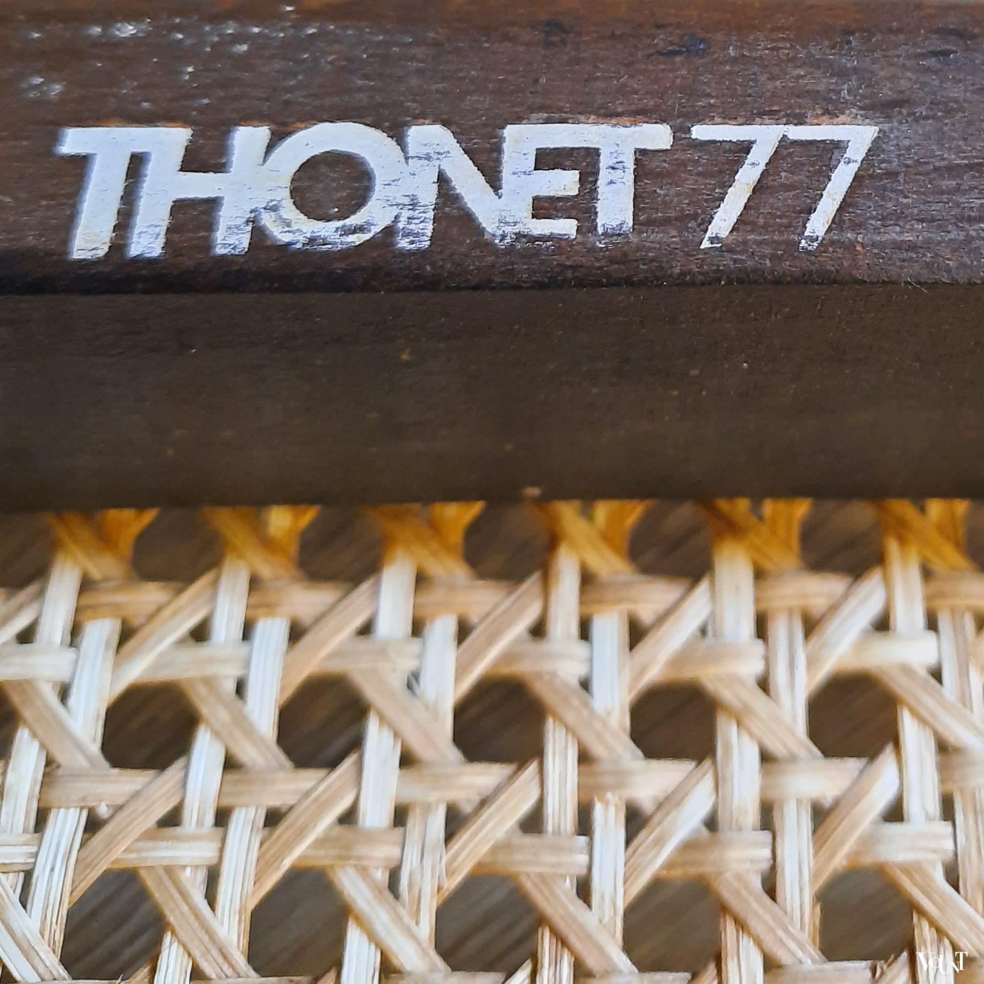 Set van 6 stoelen nr. 215 R, Thonet, jaren '70