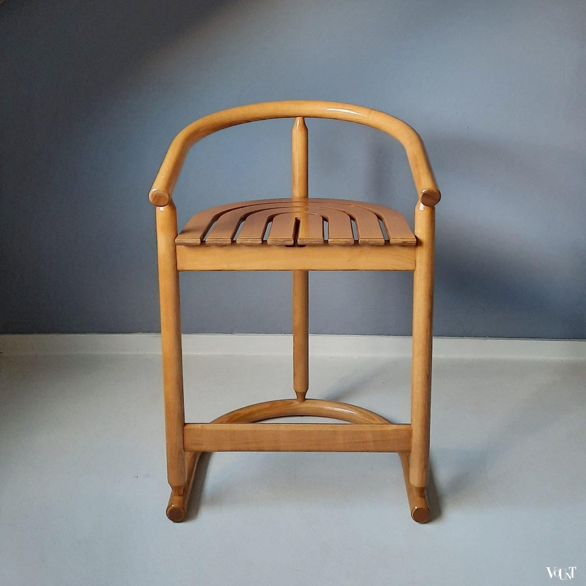 Set van 2 essenhouten barstoelen, Allmilmö, jaren '80/'90