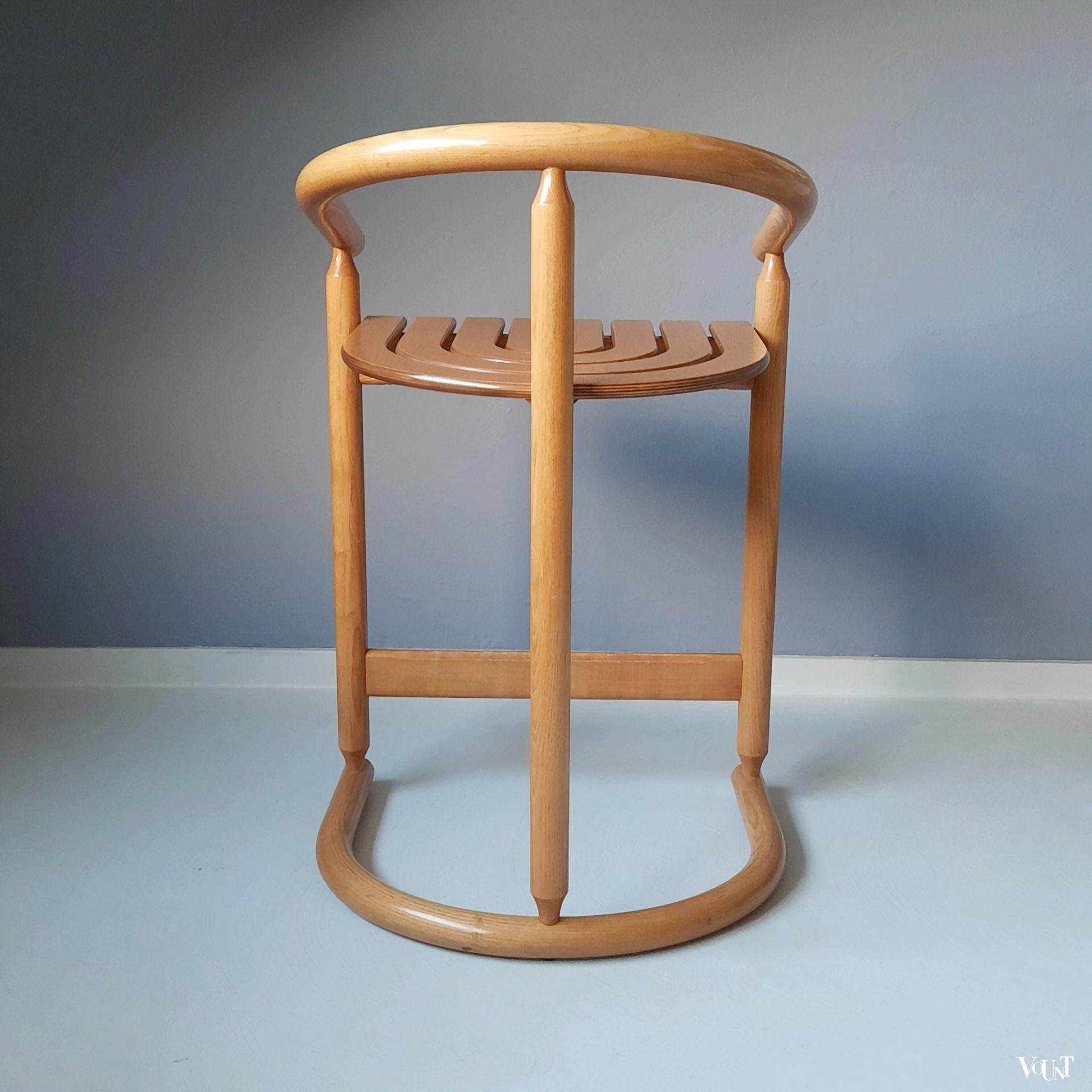 Set van 2 essenhouten barstoelen, Allmilmö, jaren '80/'90