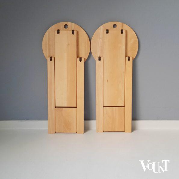 Set van 2 opvouwbare houten krukken, attr. Roger Tallon, jaren '70