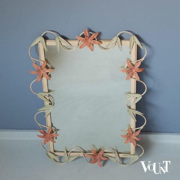 Grote metalen wandspiegel bloemen, jaren '50