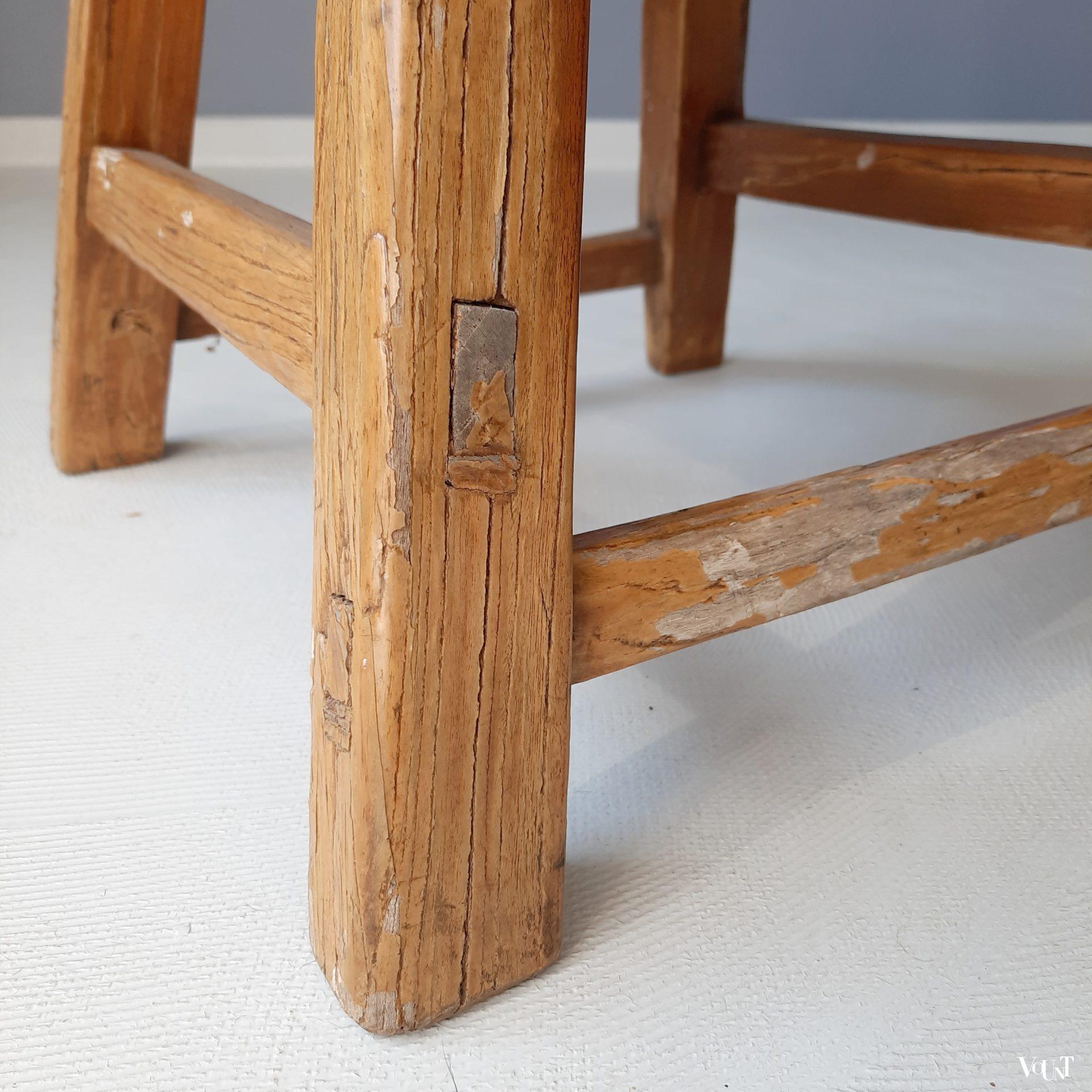 Antiek Aziatisch houten kinderstoeltje