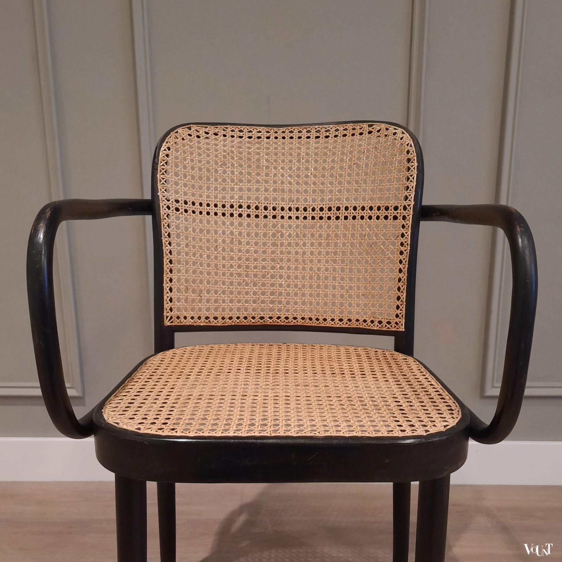 Set van 4 zwarte Praag of 811 stoelen, Ligna, jaren '60