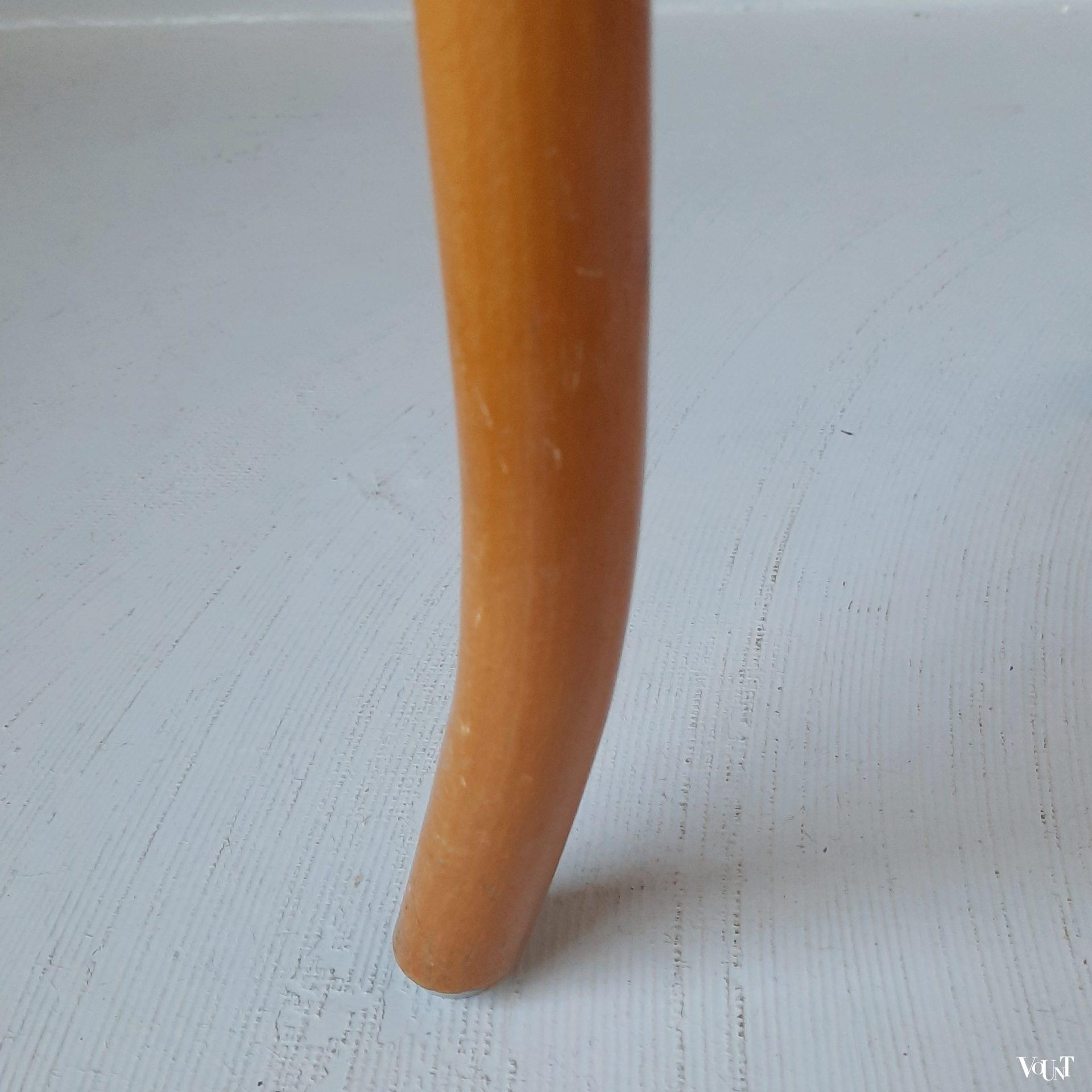 Beukenhouten bentwood kruk met rotan zitting, Ligna, jaren '70