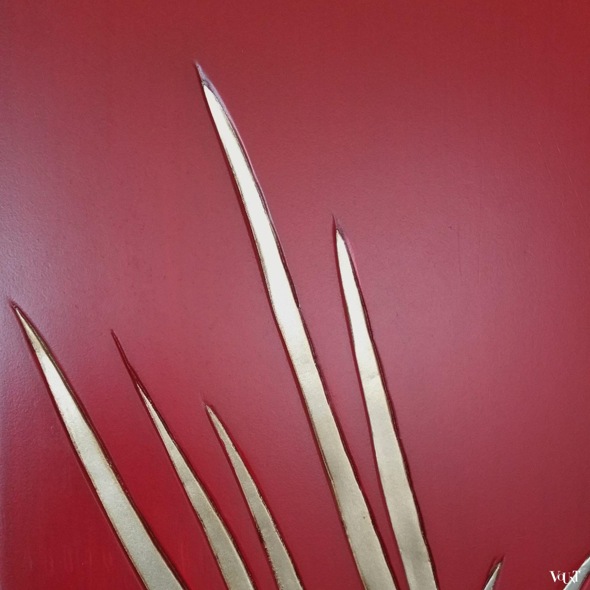 Rood houten kamerscherm met goud-/zilverkleurig reliëf, jaren '80