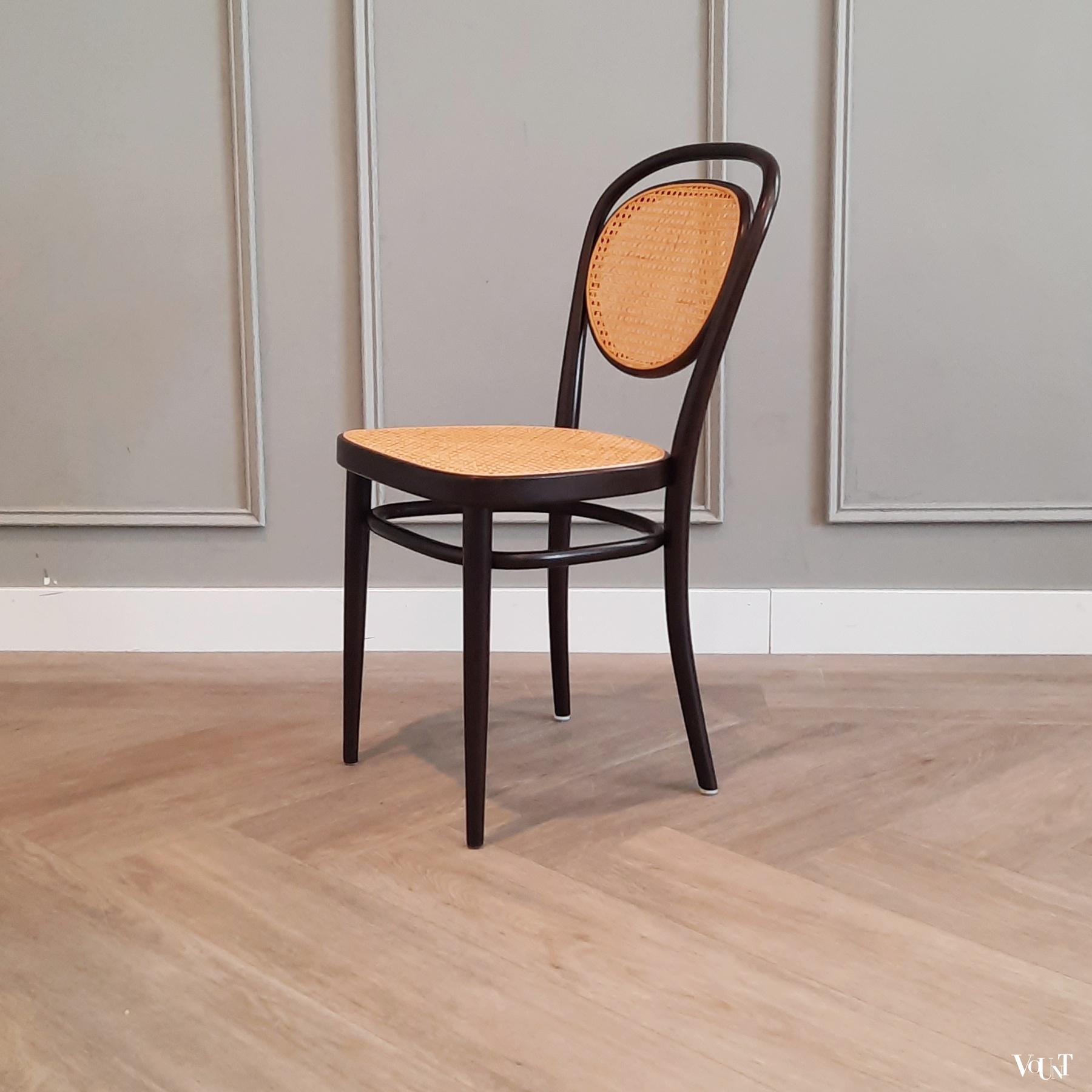 Stoel nr. 215 R, Thonet, jaren '80 (bruin)
