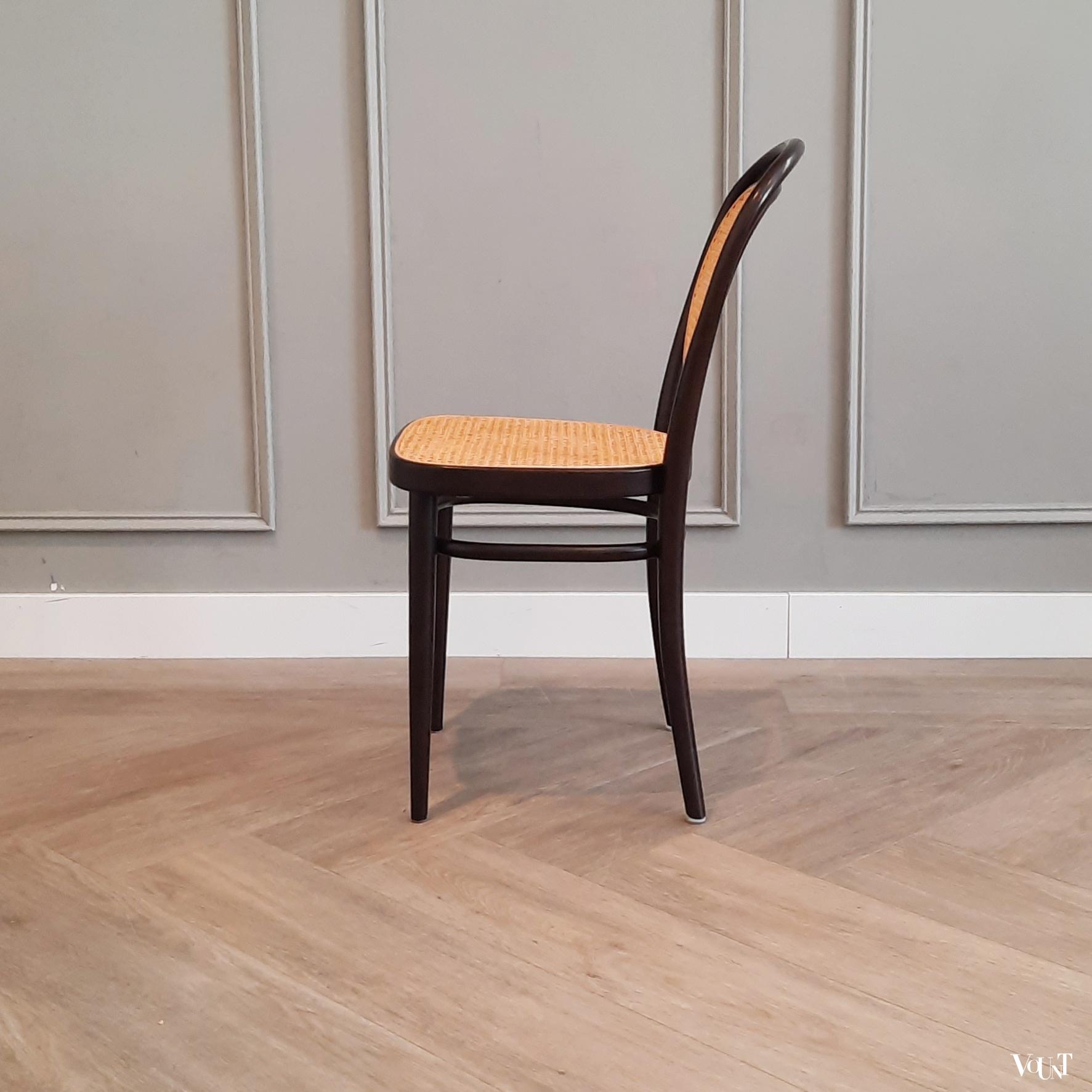 Stoel nr. 215 R, Thonet, jaren '80 (bruin)