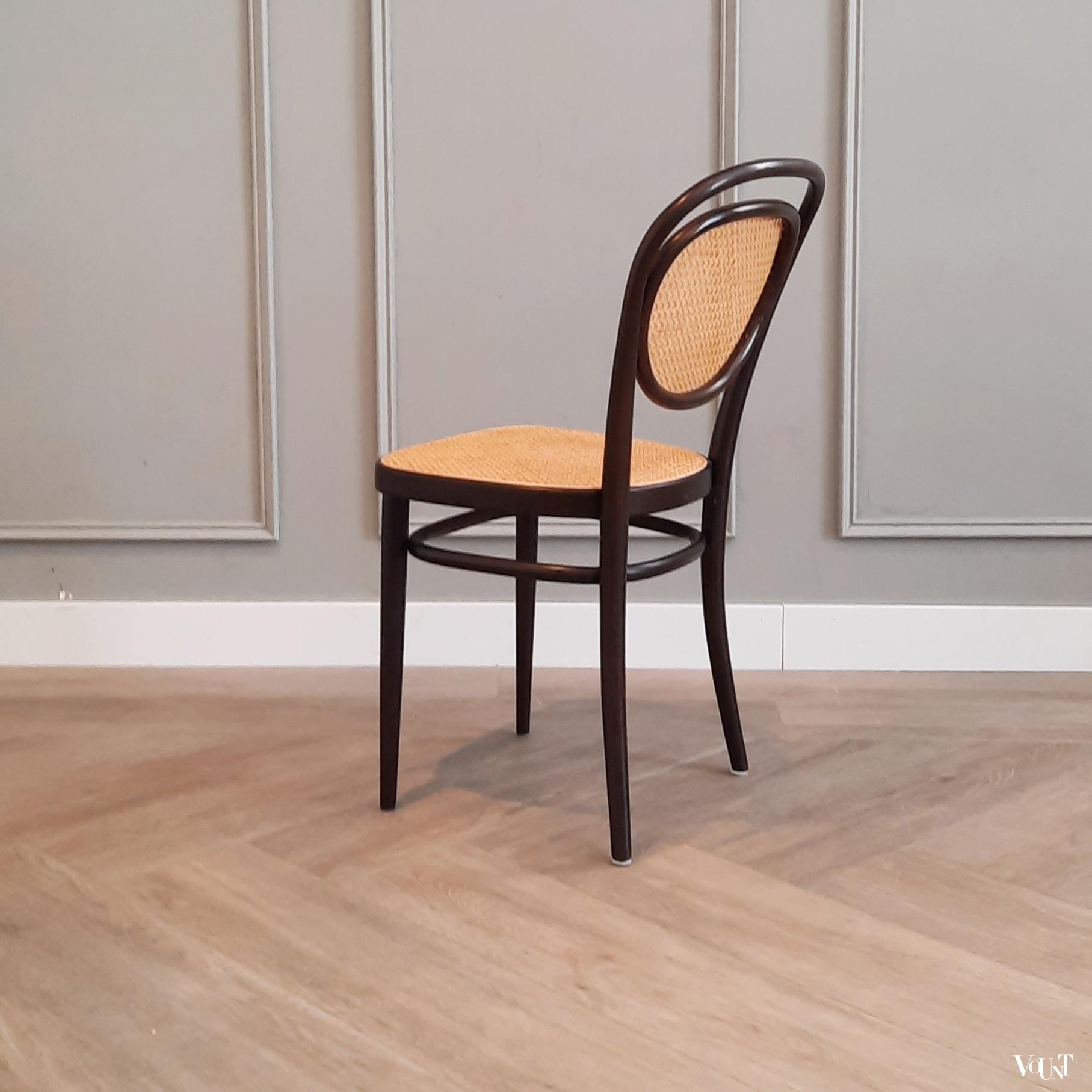 Stoel nr. 215 R, Thonet, jaren '80 (bruin)