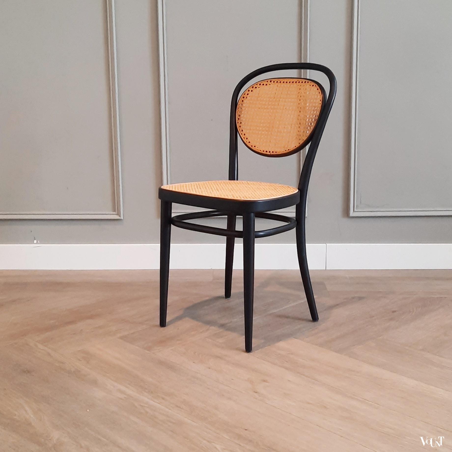 Stoel nr. 215 R, Thonet, jaren '80 (zwart)