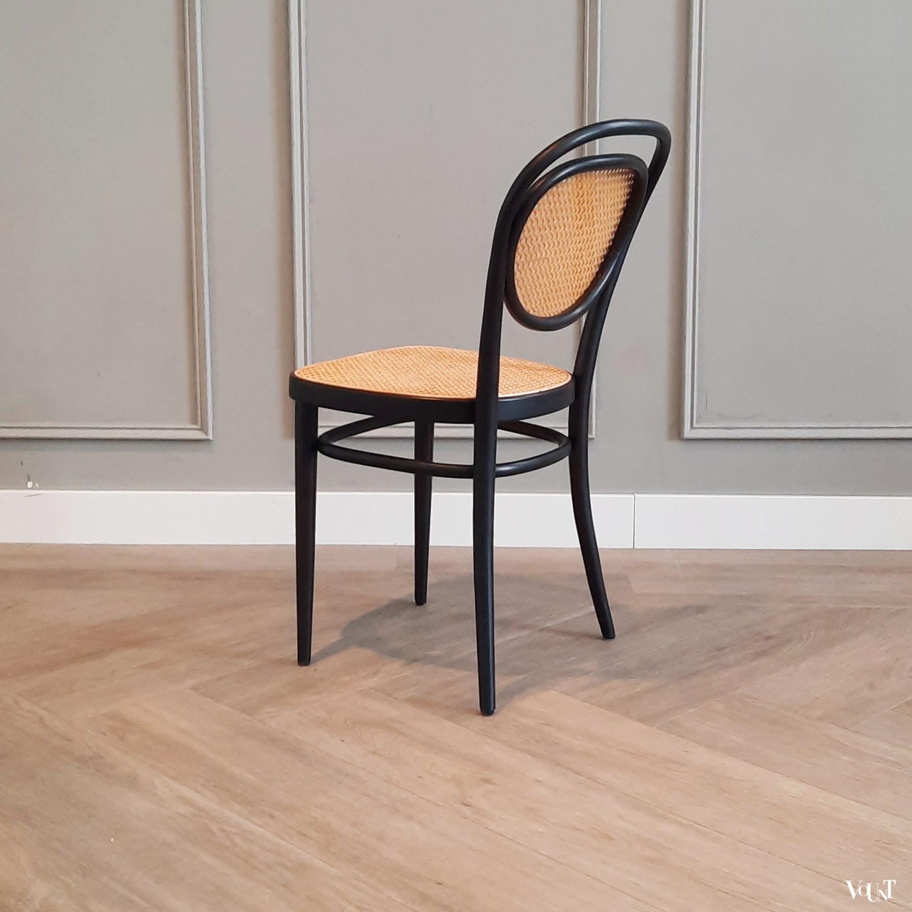 Stoel nr. 215 R, Thonet, jaren '80 (zwart)