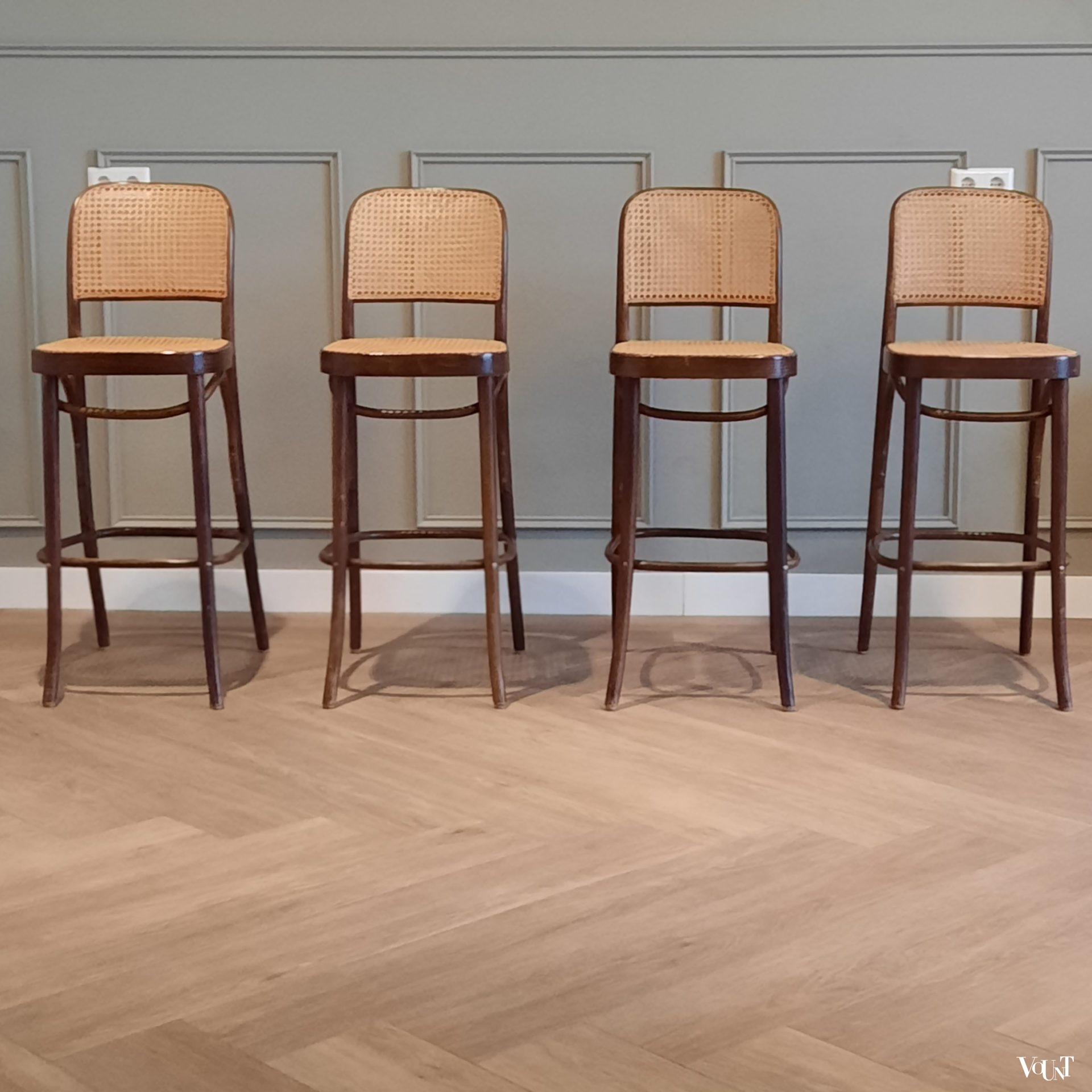 Set van 4 barkrukken nr. 811, Josef Hoffmann, FMG, jaren'60/'70