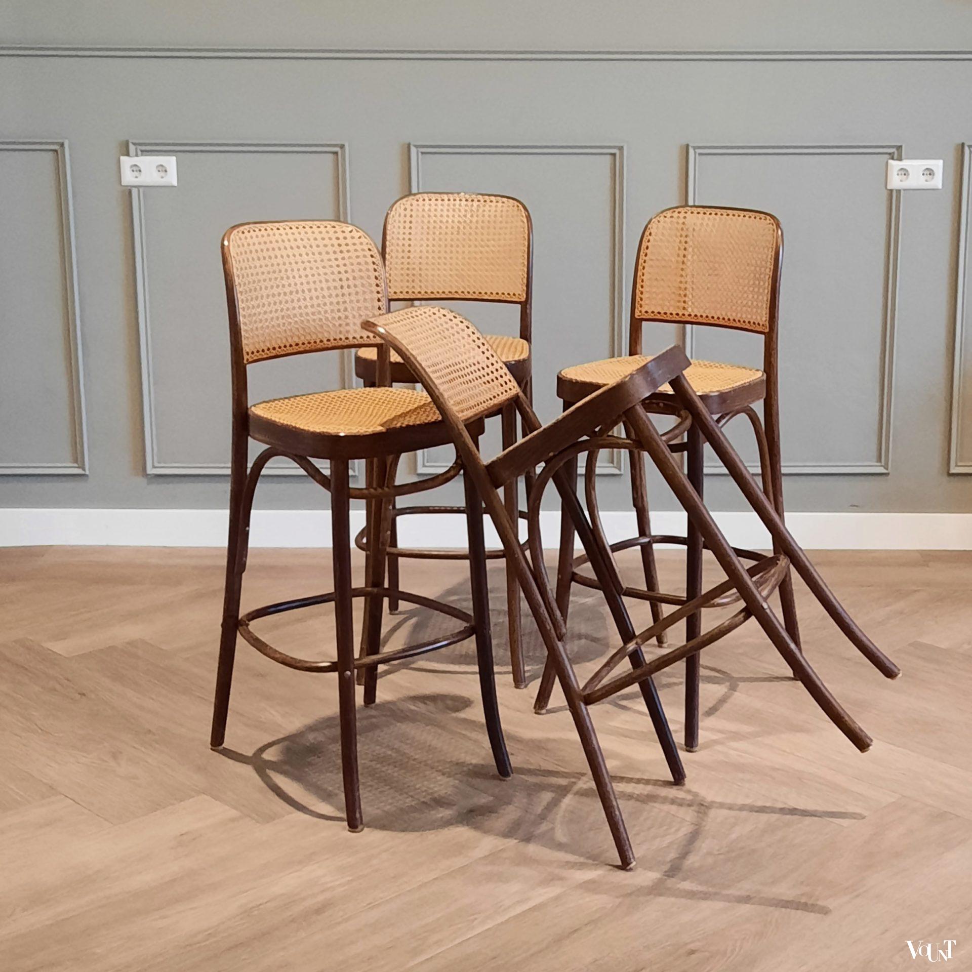 Set van 4 barkrukken nr. 811, Josef Hoffmann, FMG, jaren'60/'70