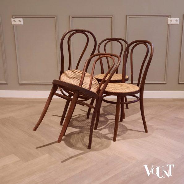 Set van 4 nr. 18 stoelen, Romania, jaren '60/'70