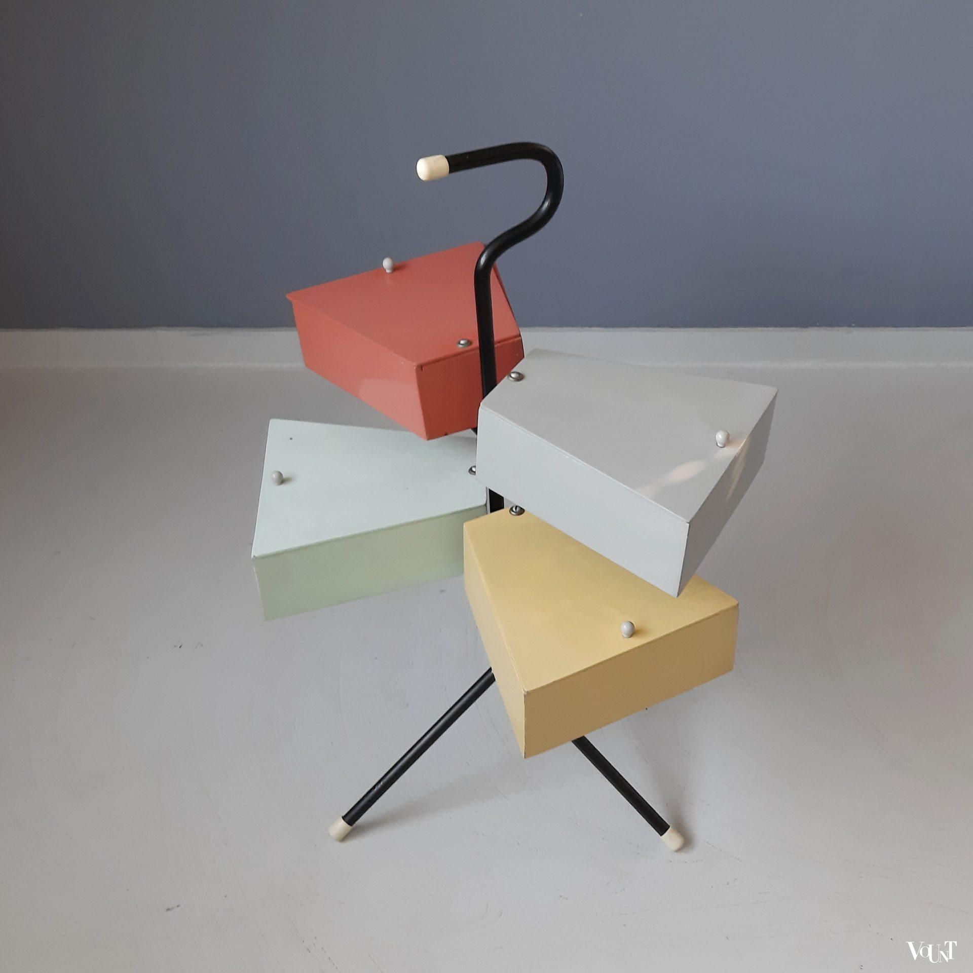 Naaimeubel op metalen standaard, Metalux, jaren '50