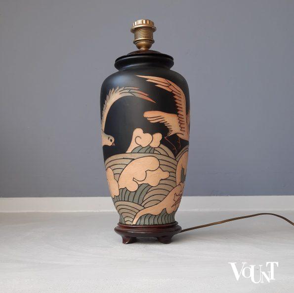 Chinese vaaslamp met reliëfdecoratie vogels, jaren '80