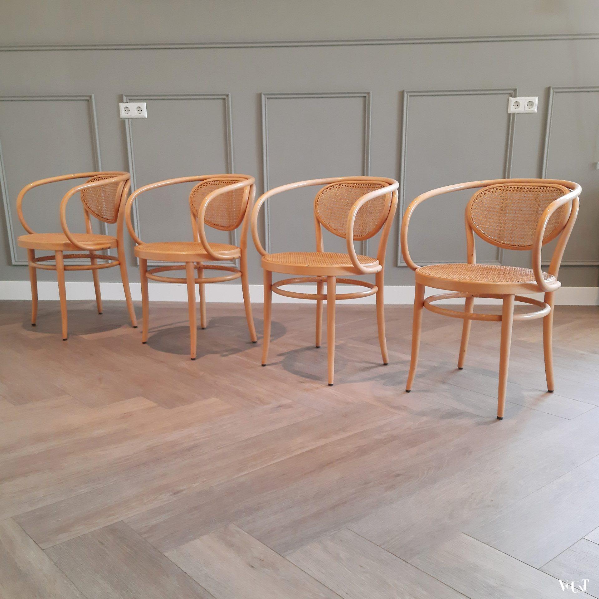 Set van 4 originele Thonet-stoelen nr. 210, 1988