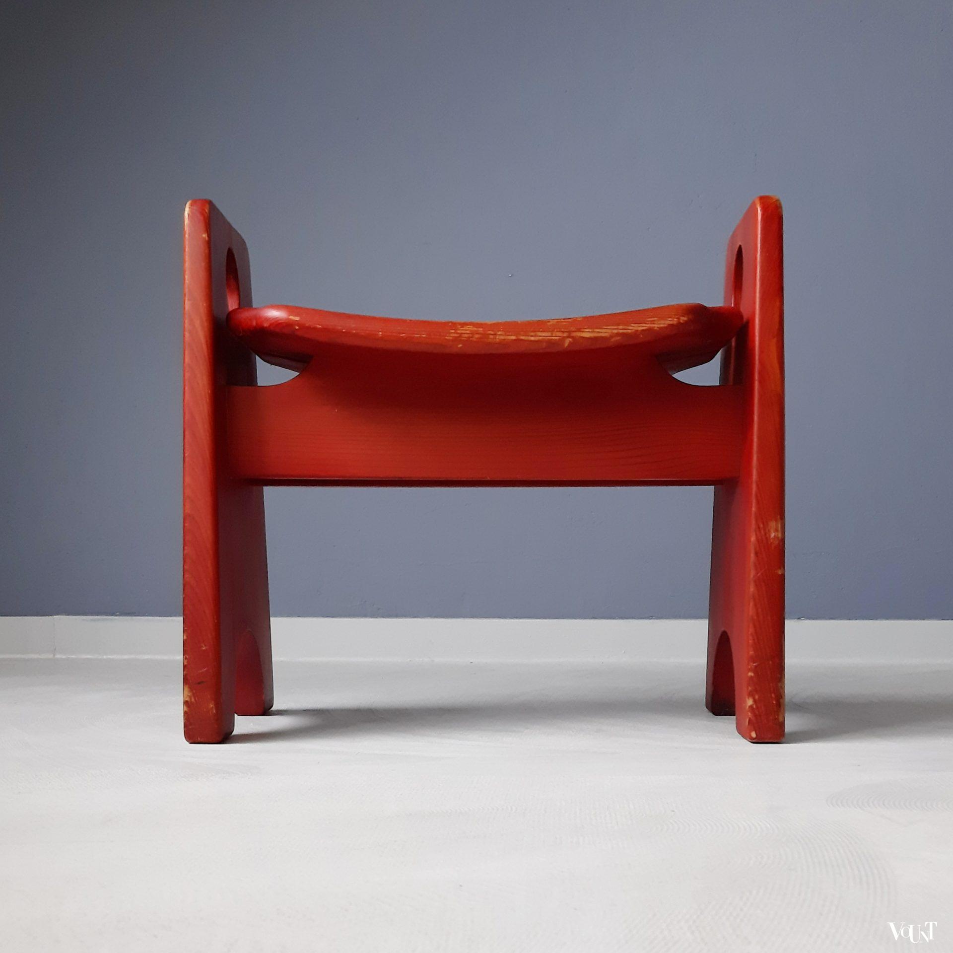 Rode grenen kruk, Gilbert Marklund voor Furusnickarn AB, jaren '70