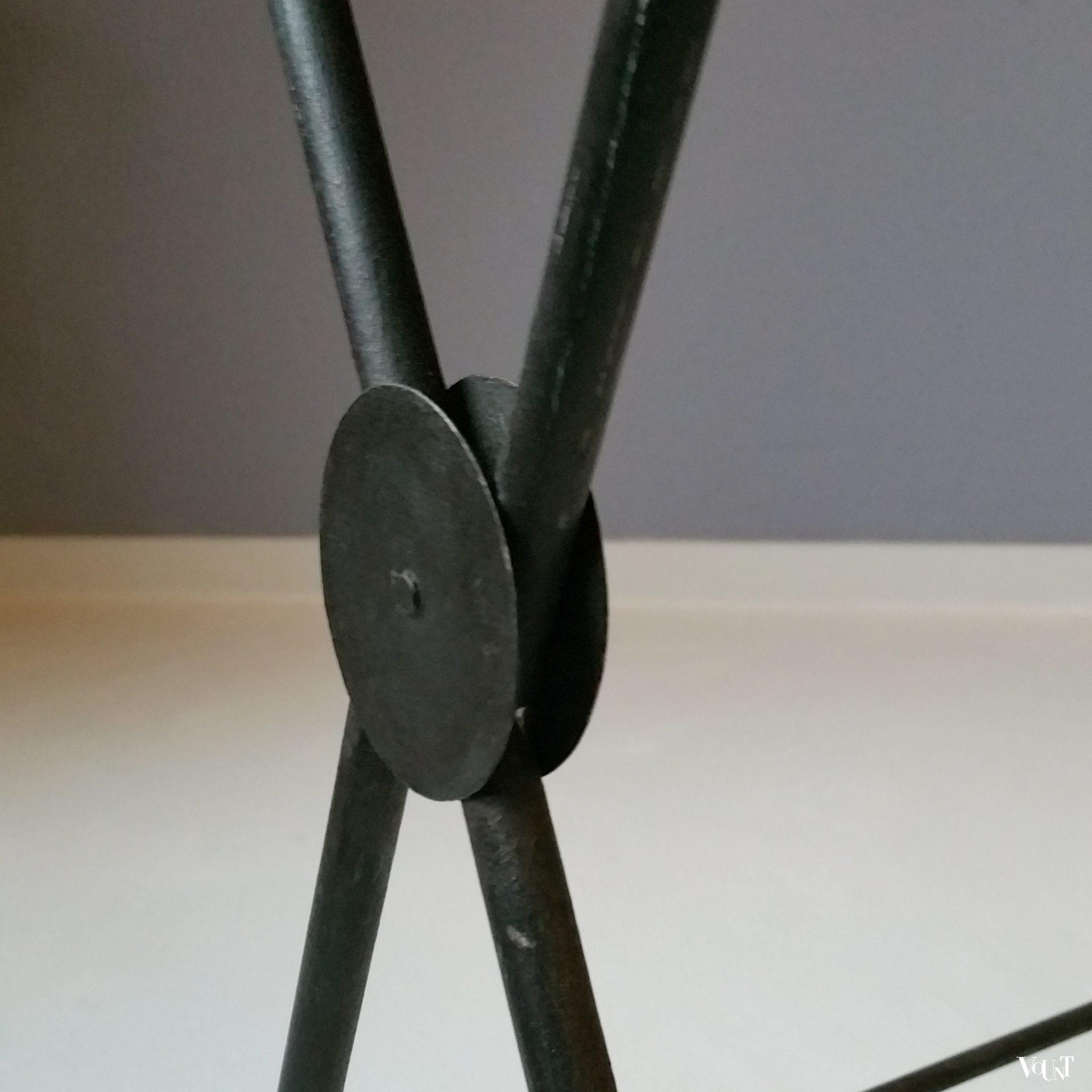 Frans bijzettafeltje met mozaïektegeltjes