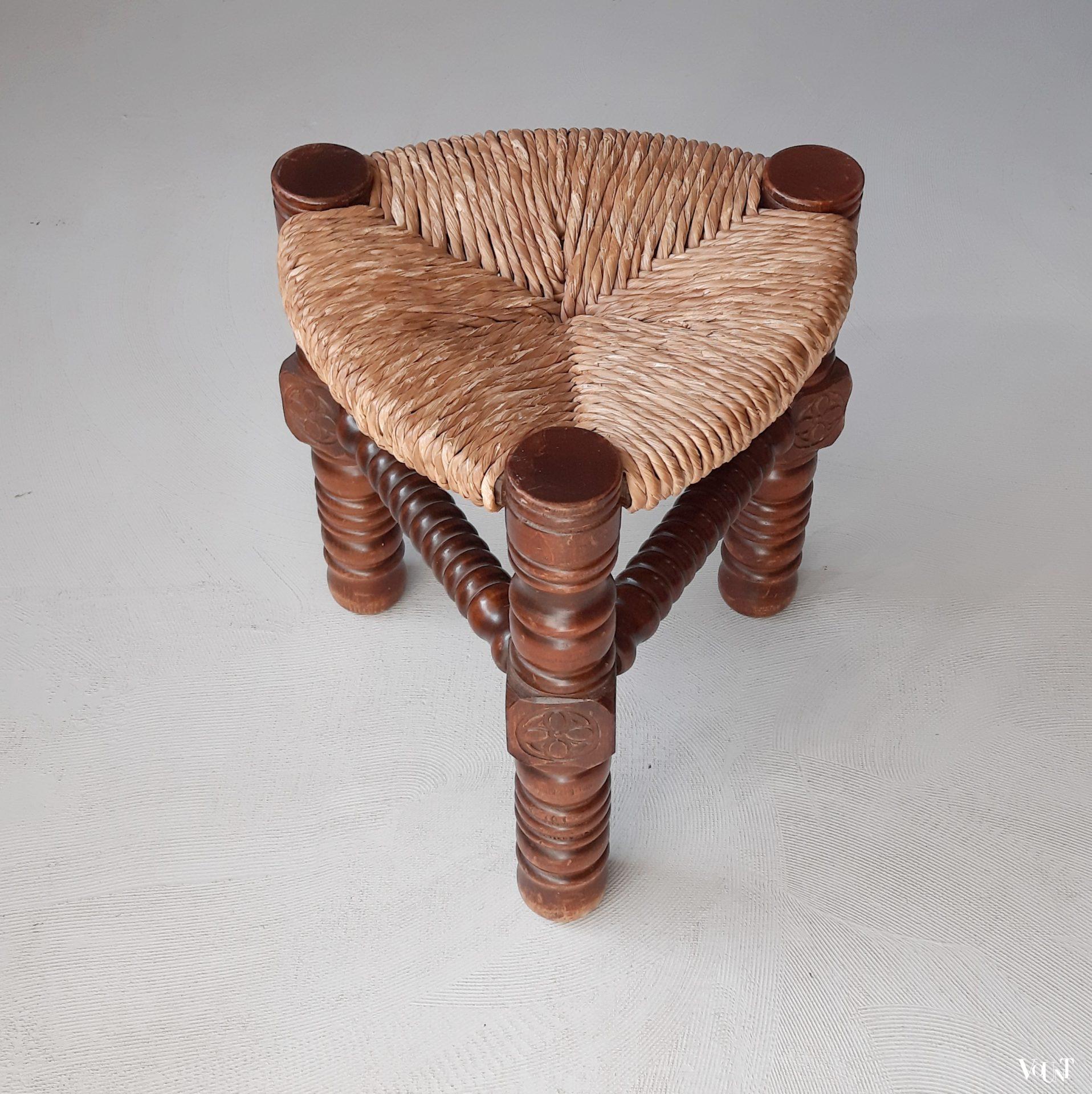 Set van 2 Spaanse krukken met biezen zitting