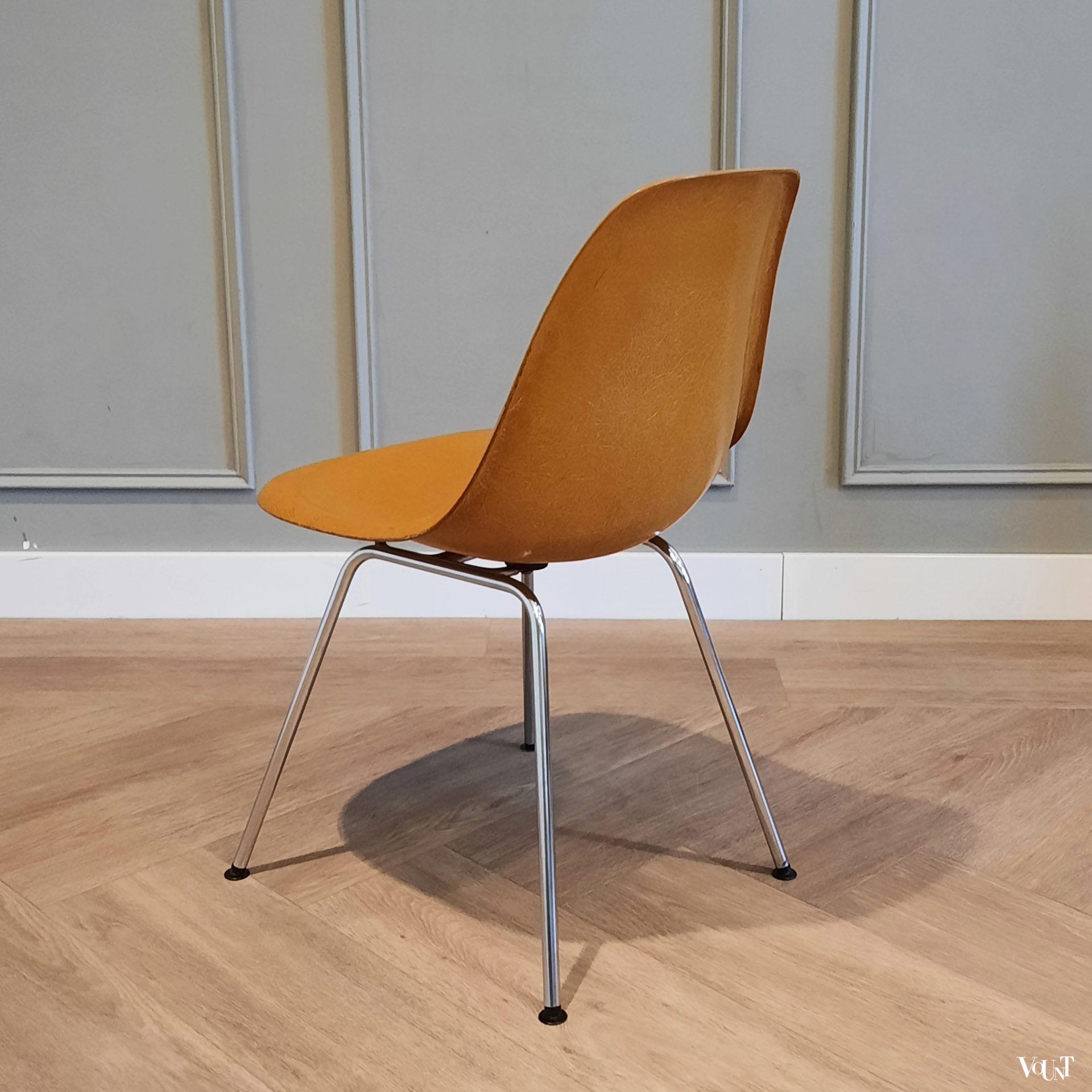 Set van 6 DSX stoelen, Charles & Ray Eames voor Herman Miller / Fehlbaum Production, jaren '70