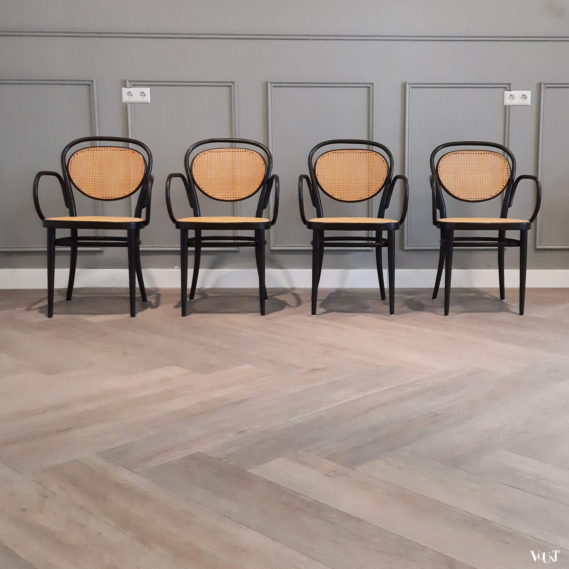 Set van 4 stoelen nr. 215 RF, Thonet, jaren '80