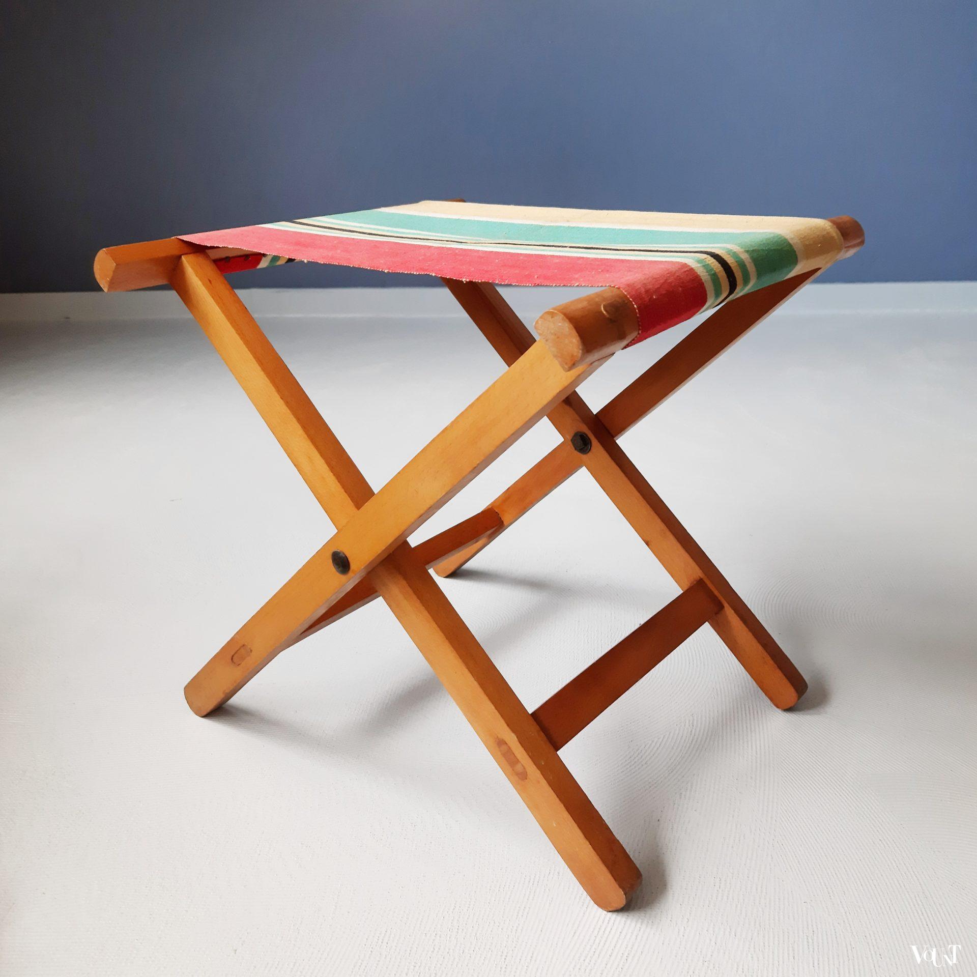 Set van vintage 2 vouwkrukjes / strandkrukjes