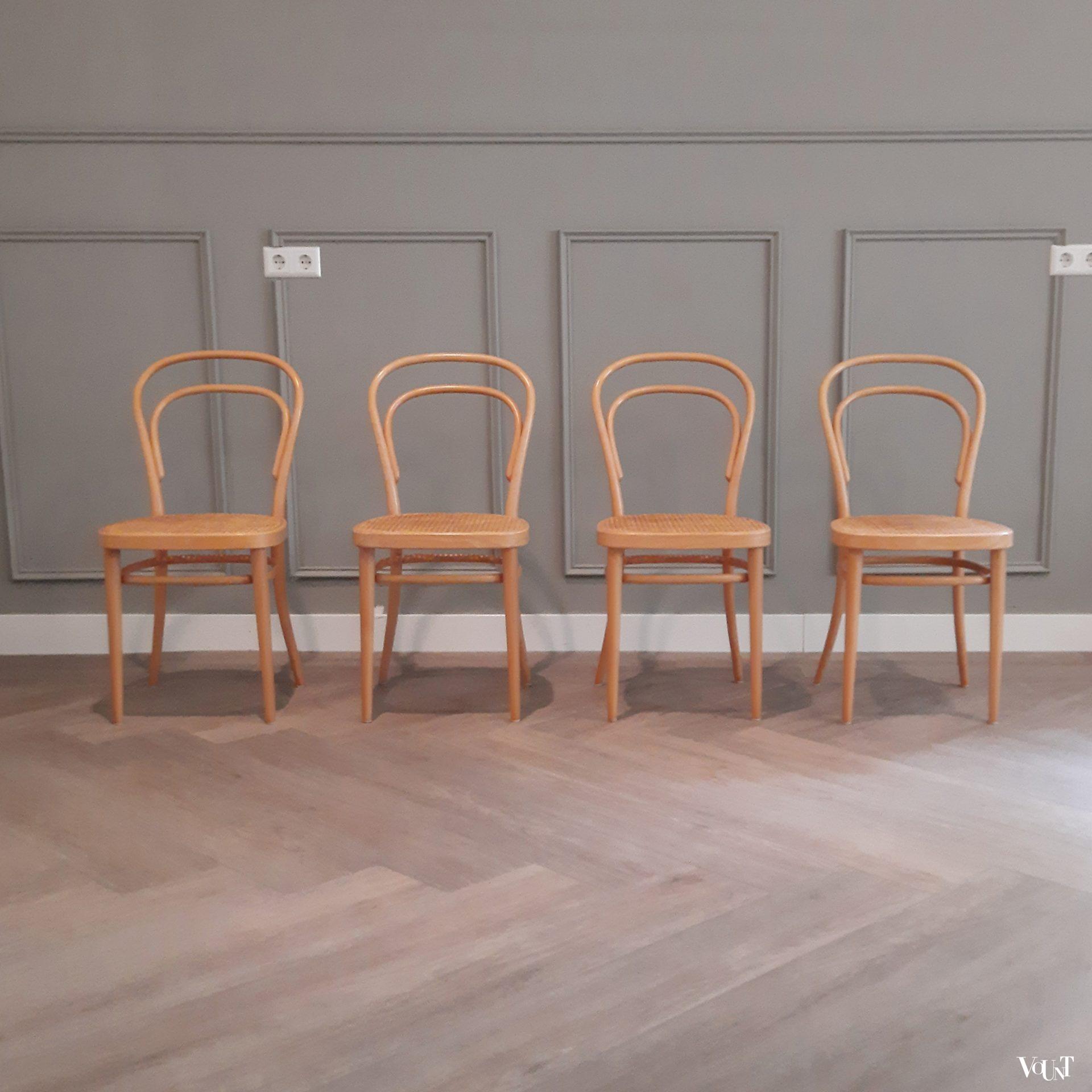 Set van 4 originele blonde Thonet-stoelen nr. 214 R,  2000
