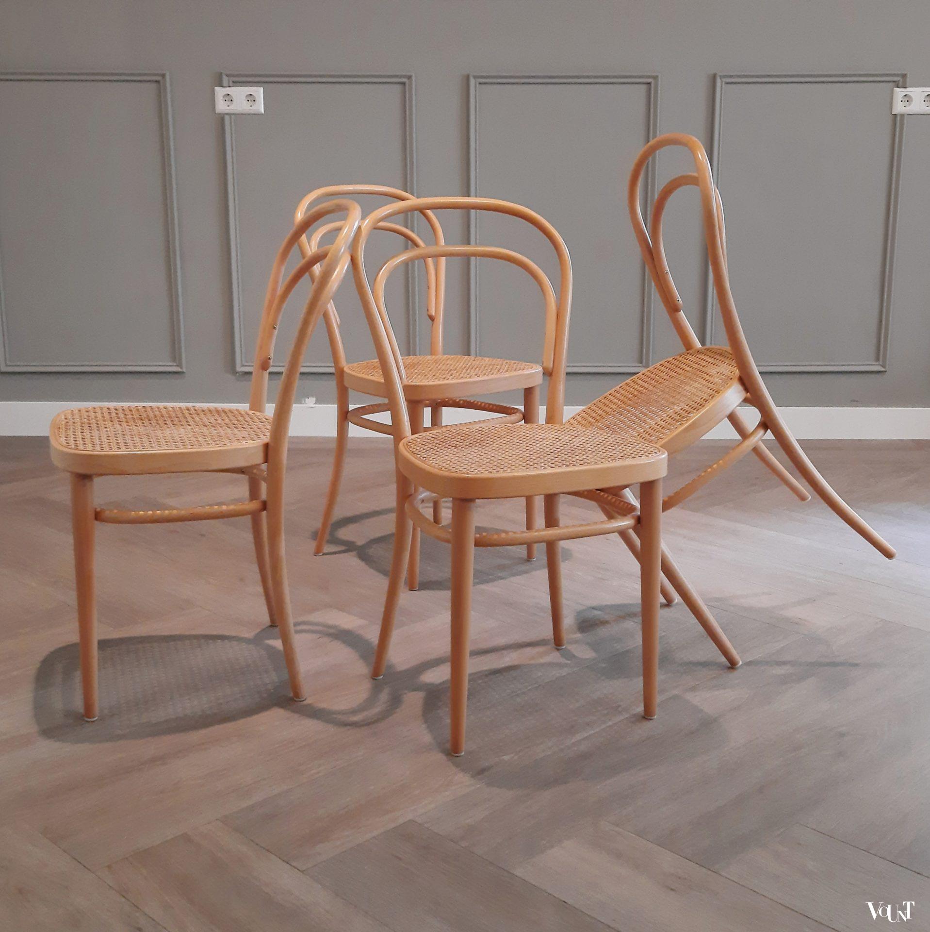 Set van 4 originele blonde Thonet-stoelen nr. 214 R,  2000