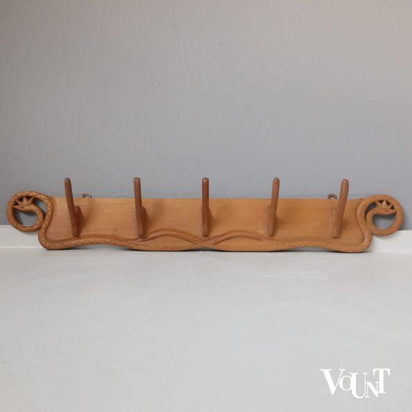Midcentury houten wandkapstok, t Beerenhuis, rond 1960