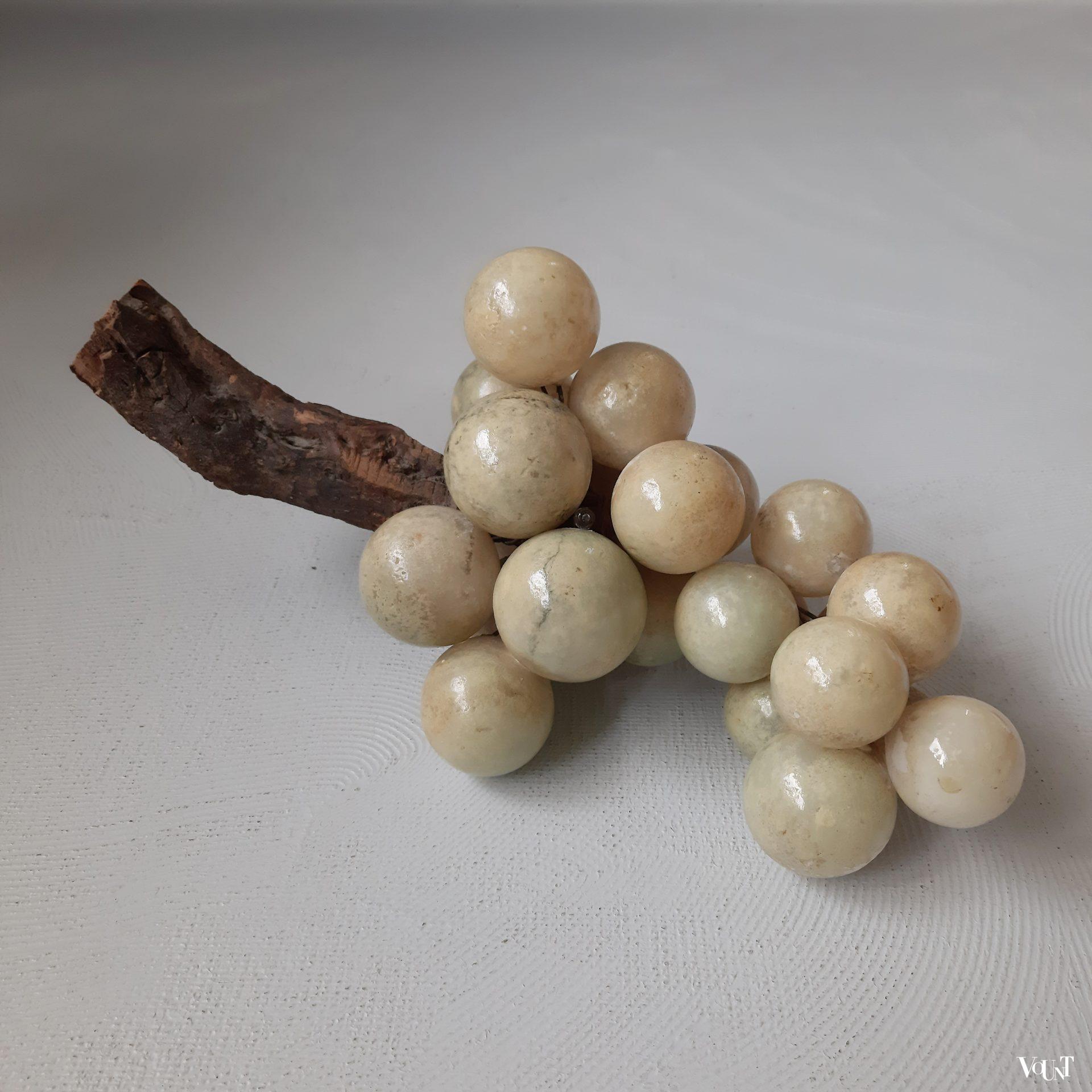 Antieke druiventros albast, Frankrijk, begin 20e eeuw