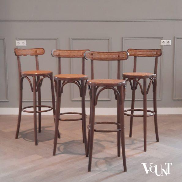 Set van 4 vintage bentwood barkrukken, jaren '70