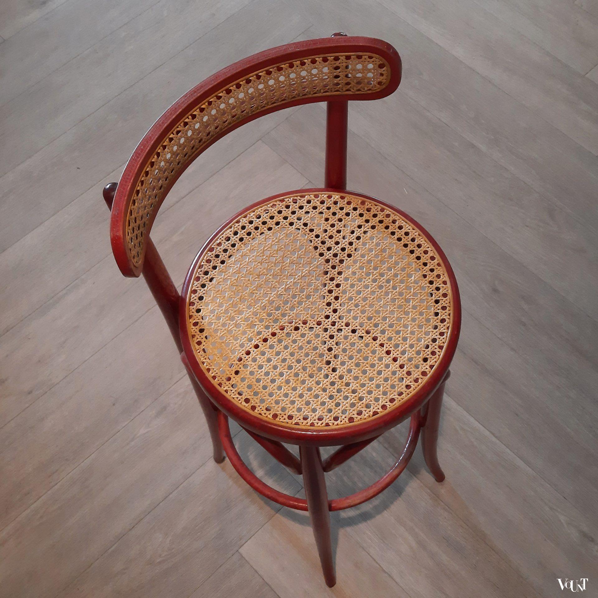 Set van 4 rode bentwood barkrukken, jaren '70