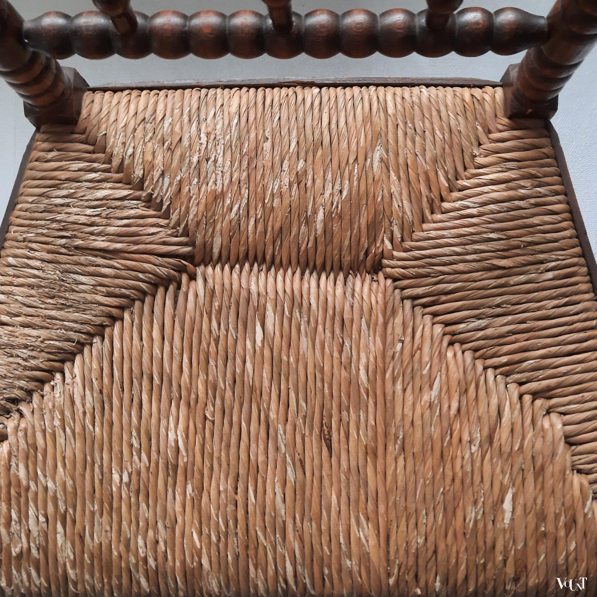 Nederlandse knobbelstoel of bobbin chair, 1e helft 20e eeuw