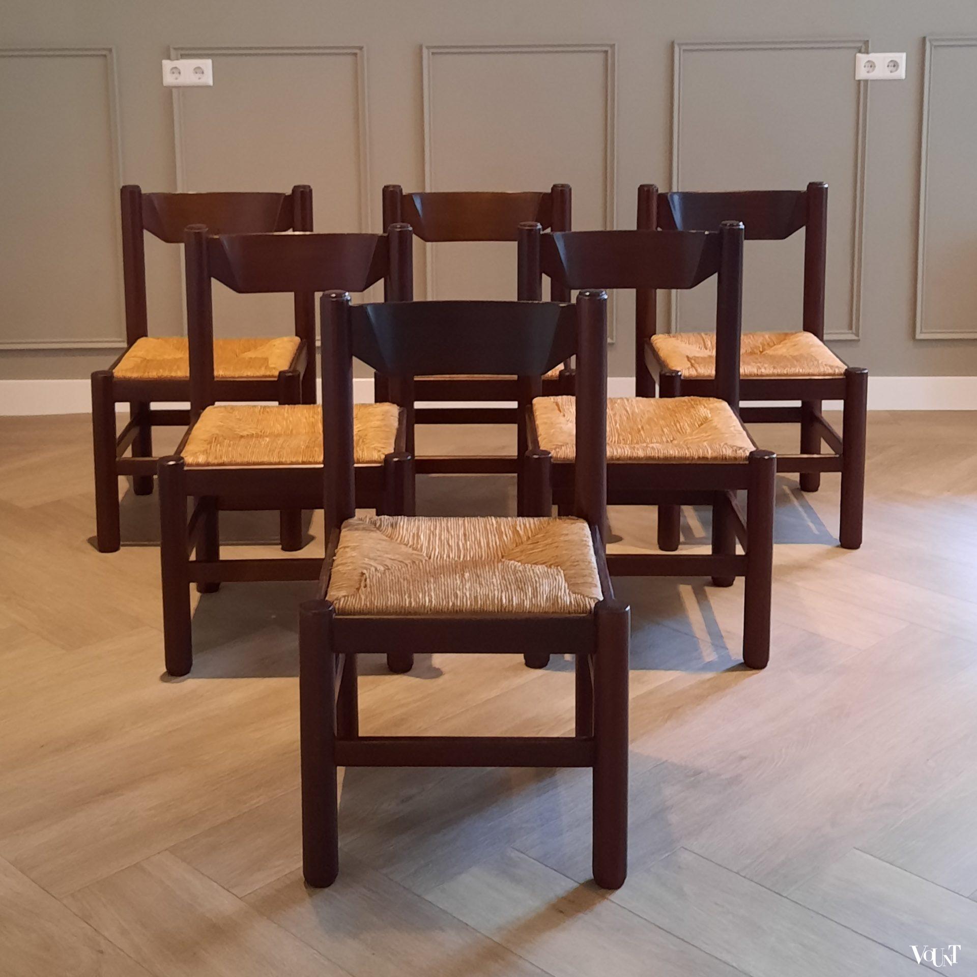 Set van 6 houten 70s stoelen met biezen zitting