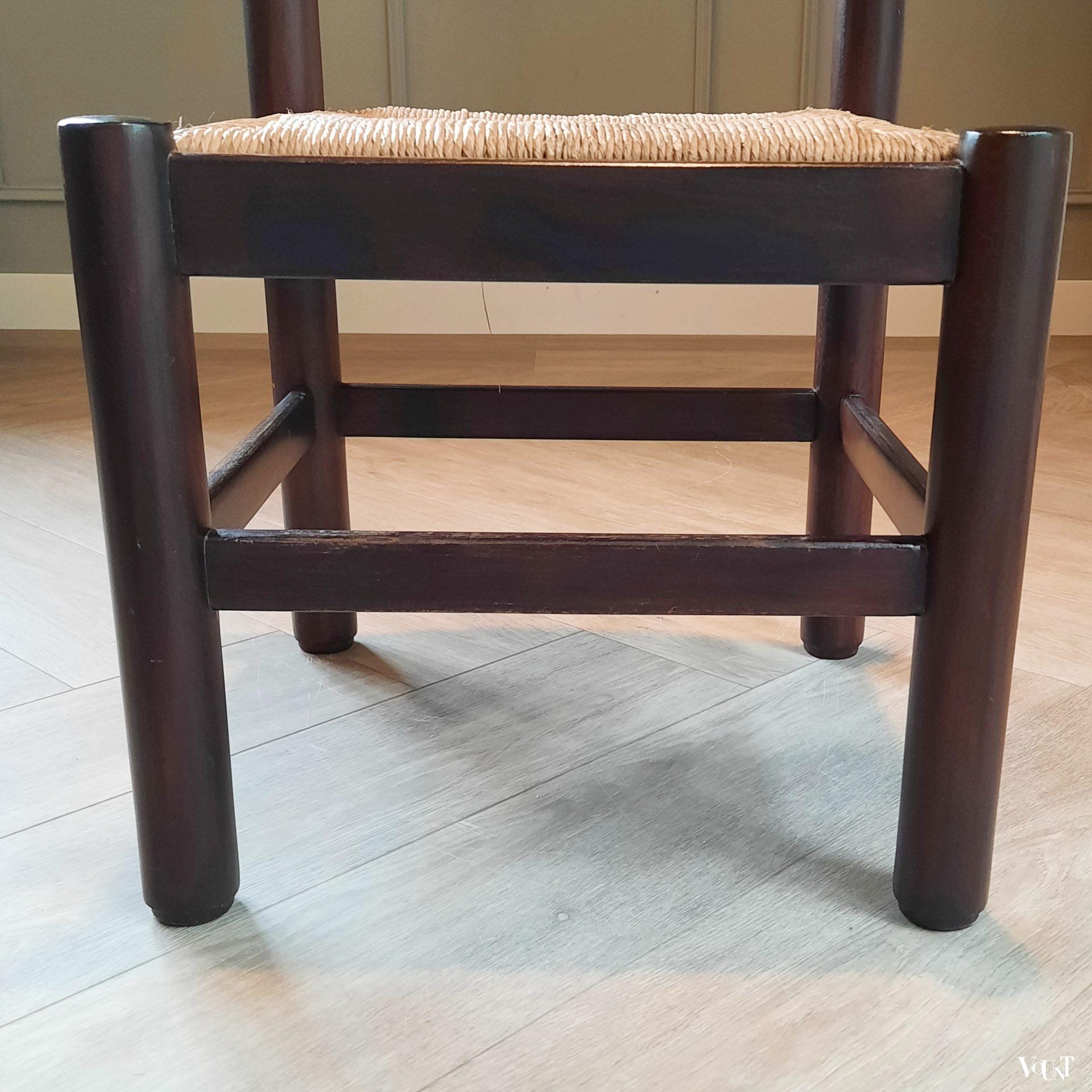 Set van 6 houten 70s stoelen met biezen zitting