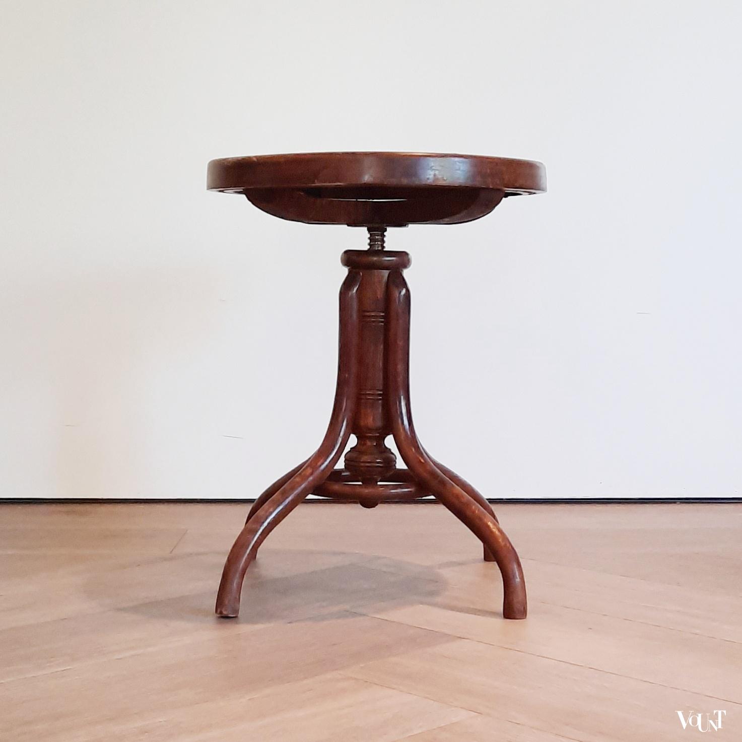 Bentwood pianokruk met rotan zitting, jaren '30