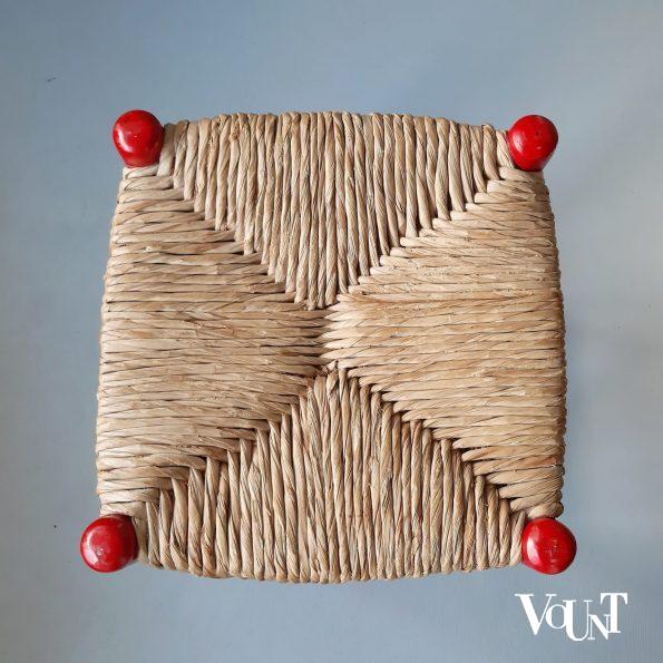 Set van 2 rode houten barkrukken met biezen zitting, jaren '70/'80