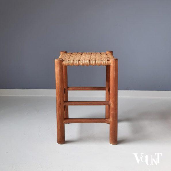 Houten kruk met touwzitting, jaren '70