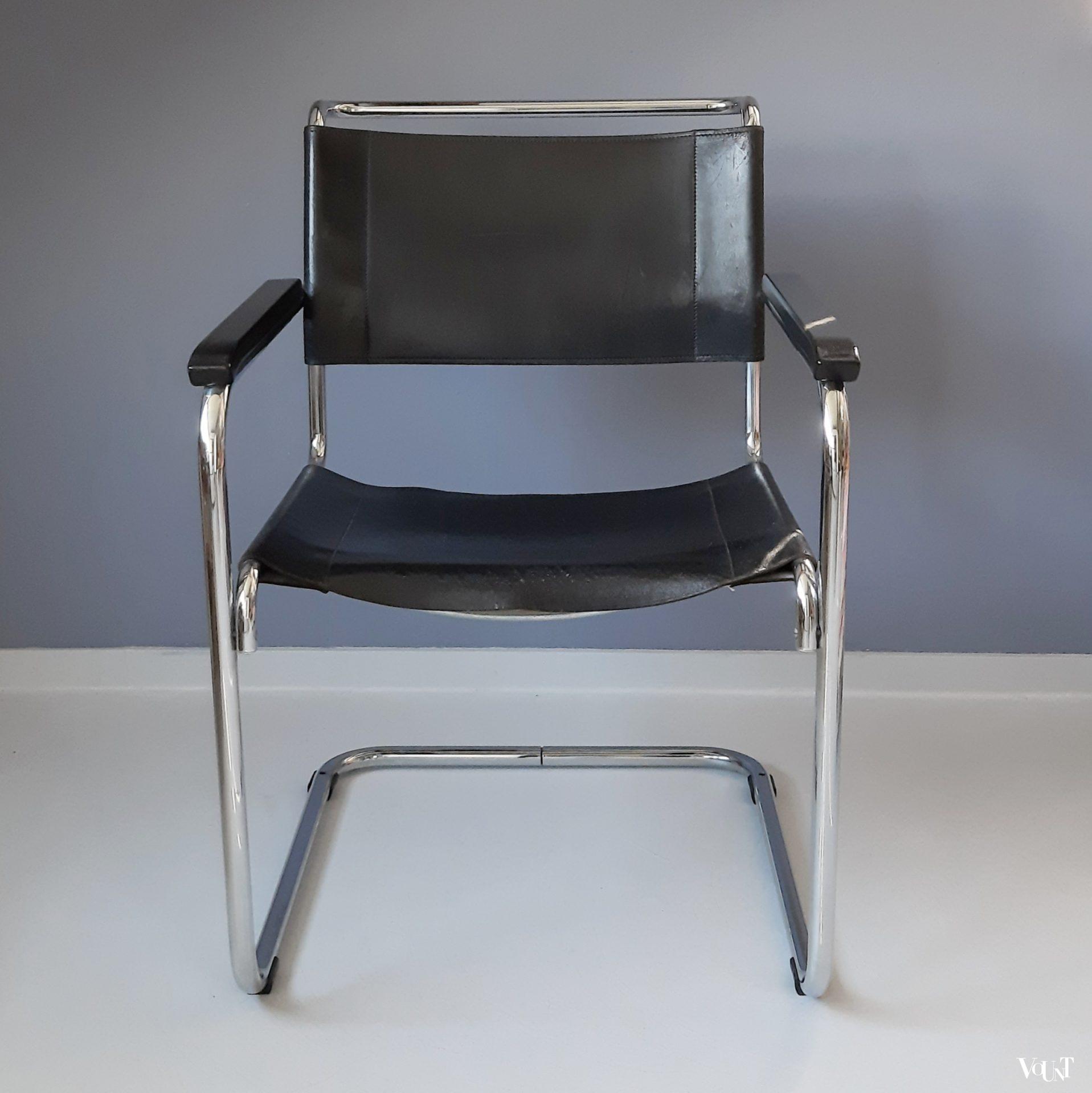 S34 buisframestoel met zwarte leren bekleding, Mart Stam voor Thonet, jaren '80