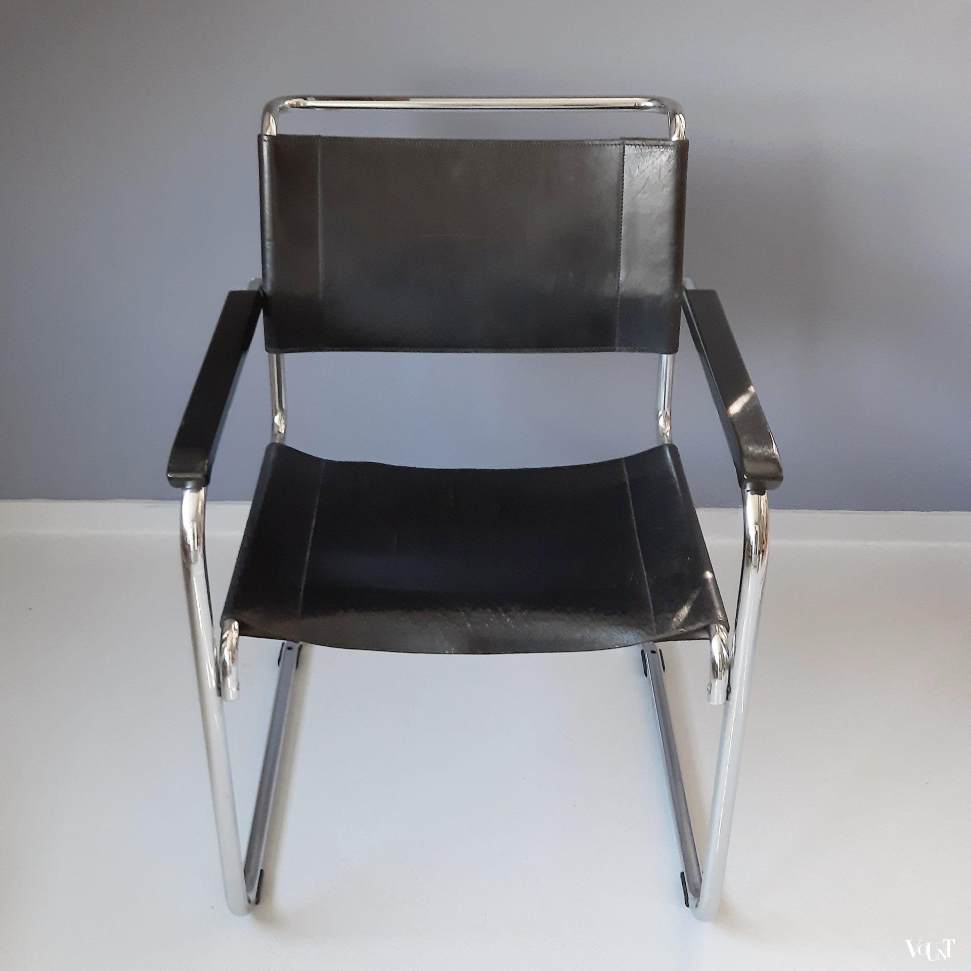 S34 buisframestoel met zwarte leren bekleding, Mart Stam voor Thonet, jaren '80