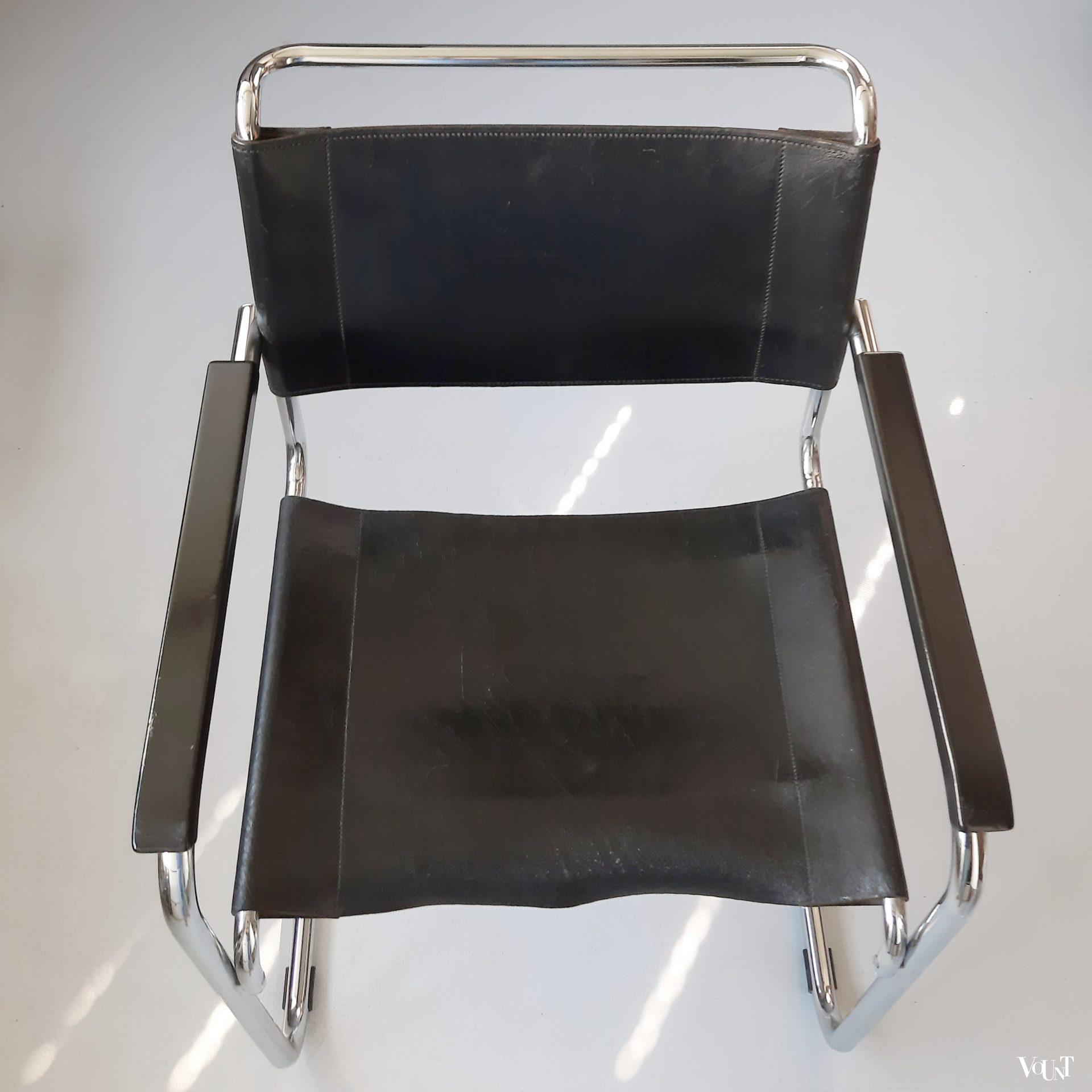 S34 buisframestoel met zwarte leren bekleding, Mart Stam voor Thonet, jaren '80