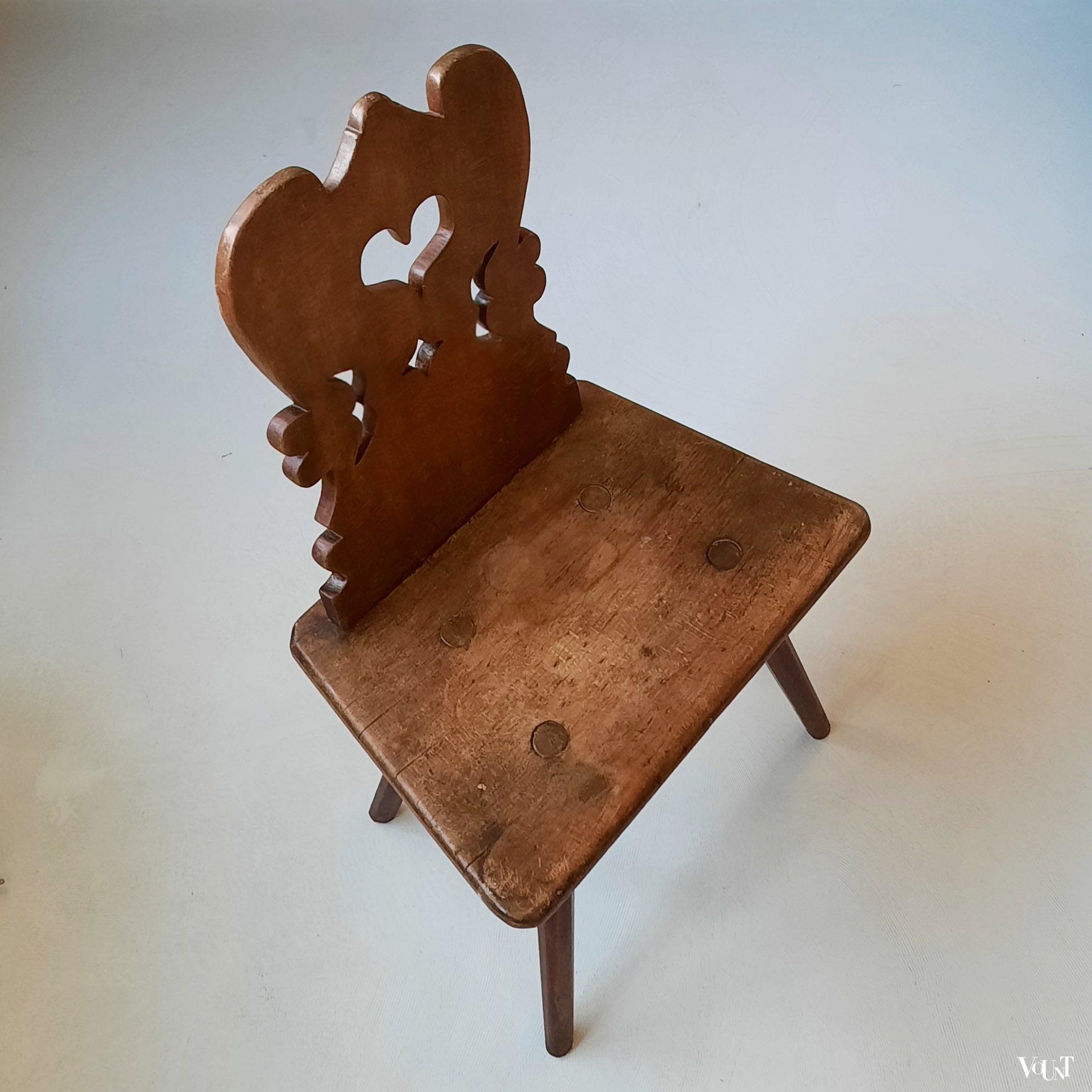 Antiek boerenstoeltje, rond 1900