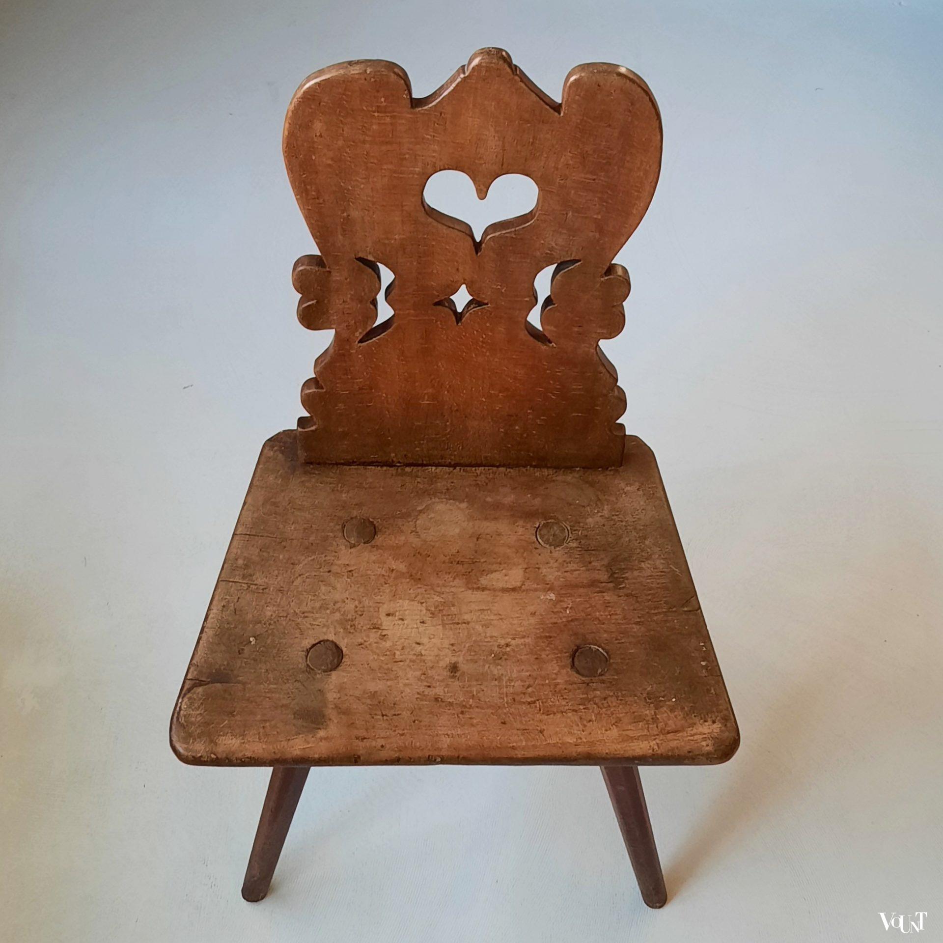 Antiek boerenstoeltje, rond 1900